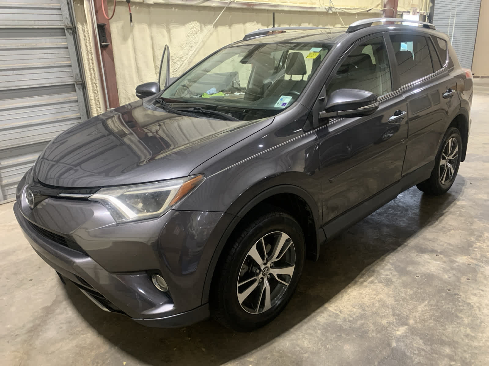 Used 2017 Toyota RAV4 XLE with VIN 2T3WFREV1HW393838 for sale in Baton Rouge, LA