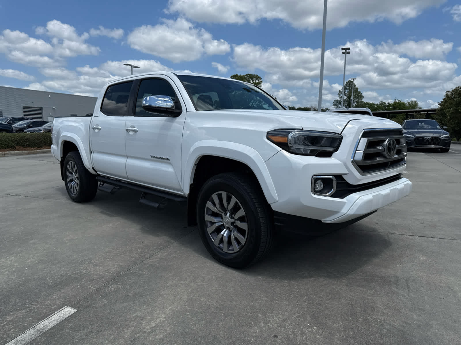 2022 Toyota Tacoma Limited photo 3