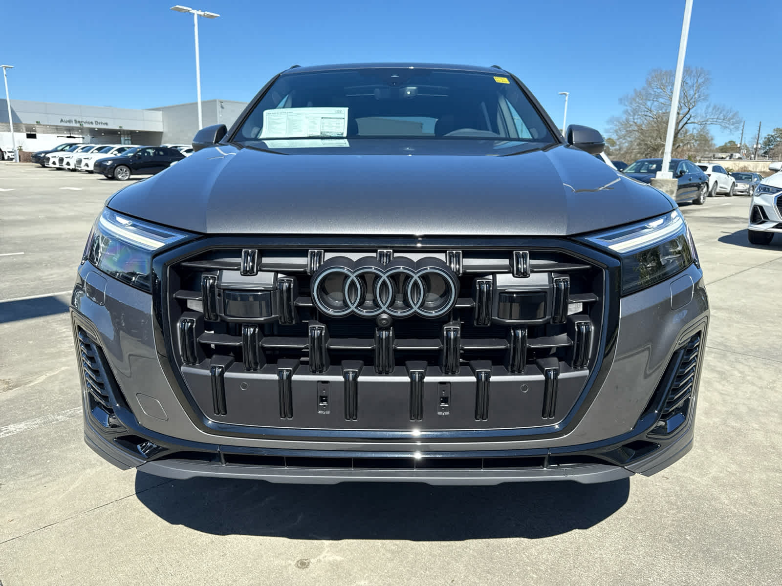 2025 Audi Q7 55 Premium Plus photo 2