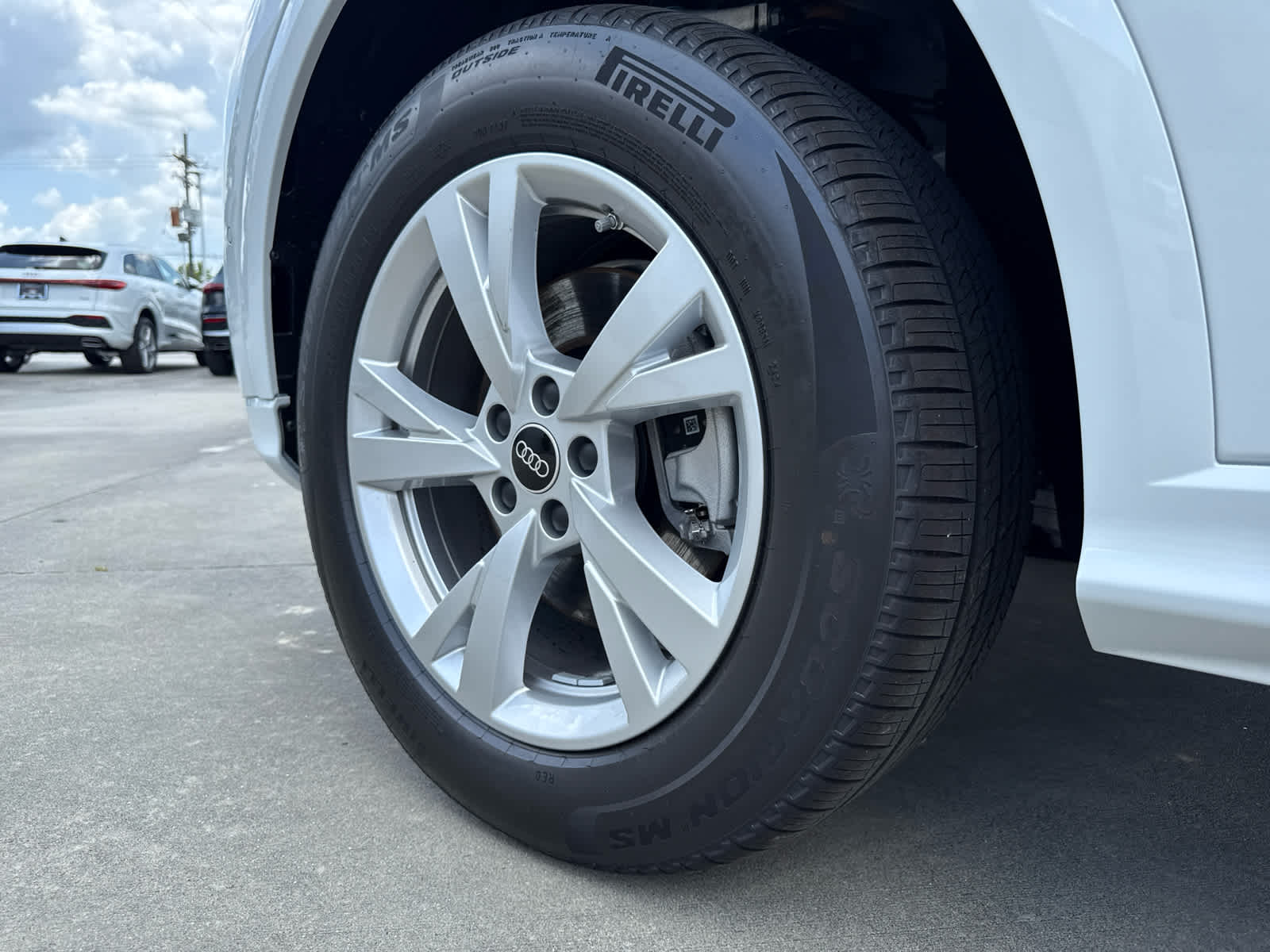 2025 Audi Q5 Premium - Photo 9