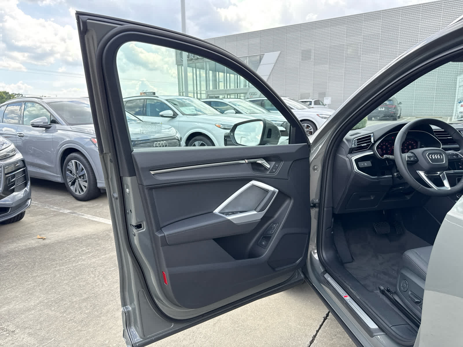 2025 Audi Q3 S Line Premium - Photo 22