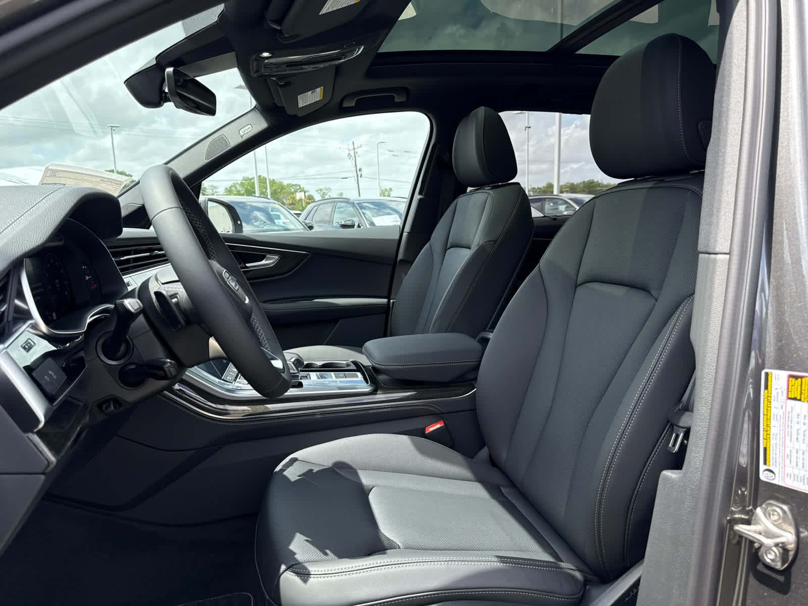 2025 Audi Q7 Premium Plus - Photo 23