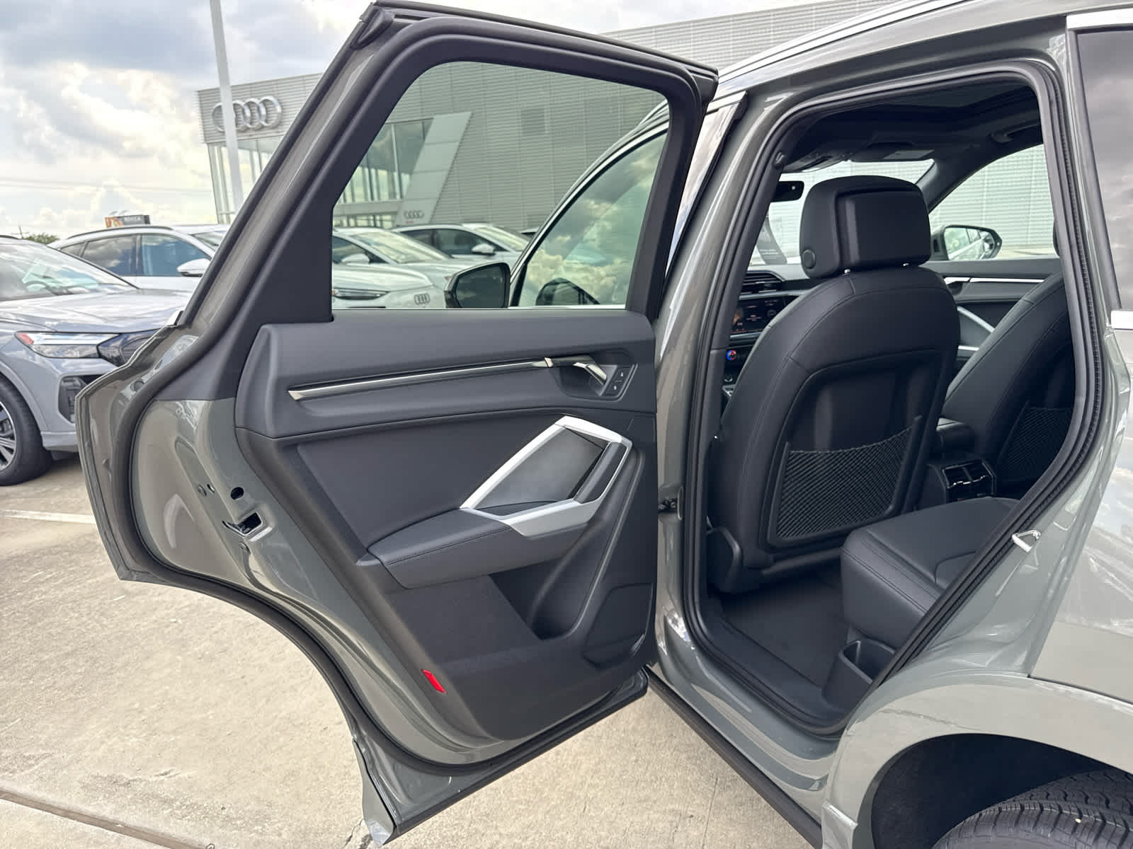 2025 Audi Q3 S Line Premium - Photo 21