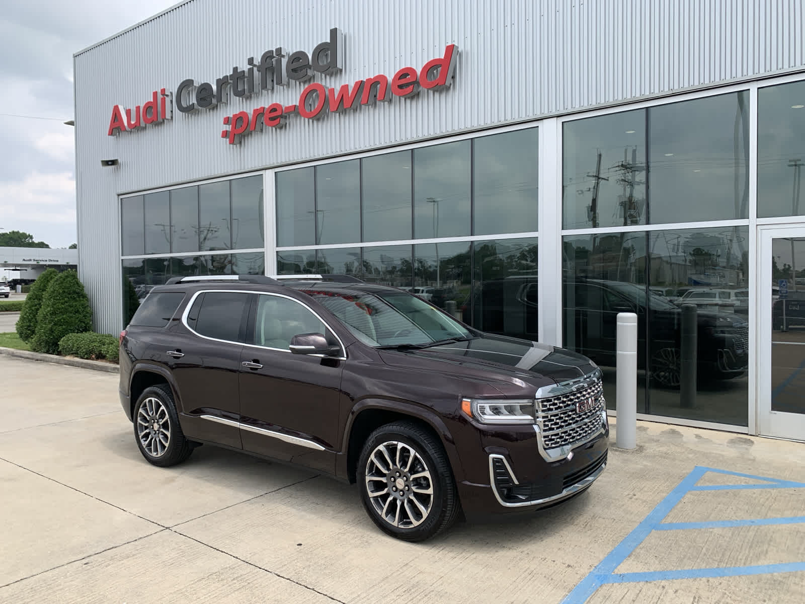 Used 2021 GMC Acadia Denali with VIN 1GKKNXLS3MZ126245 for sale in Baton Rouge, LA