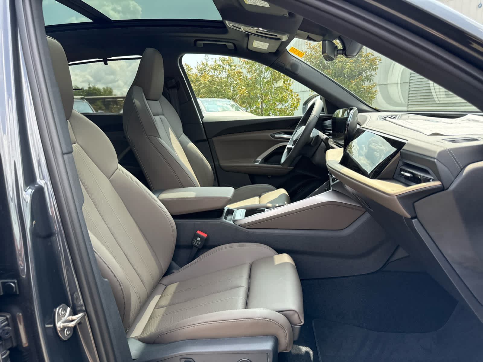 2025 Audi Q5 Premium Plus - Photo 16