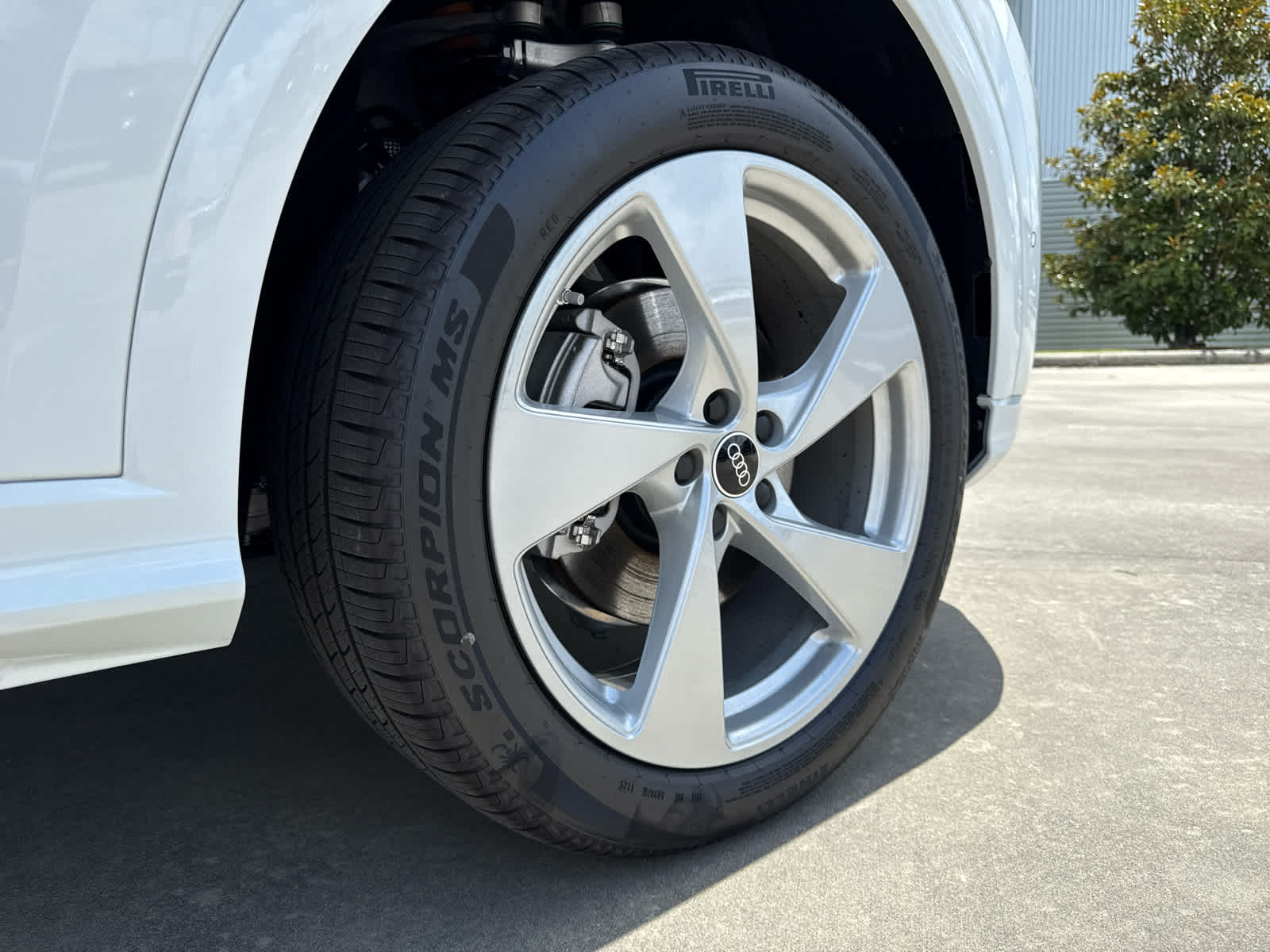 2025 Audi Q5 Premium Plus - Photo 12