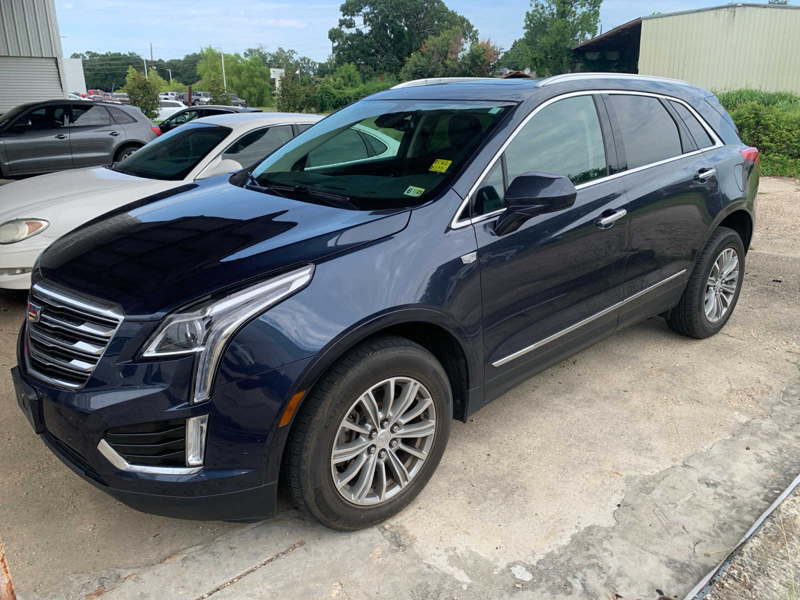 Used 2019 Cadillac XT5 Luxury with VIN 1GYKNDRS0KZ214677 for sale in Baton Rouge, LA