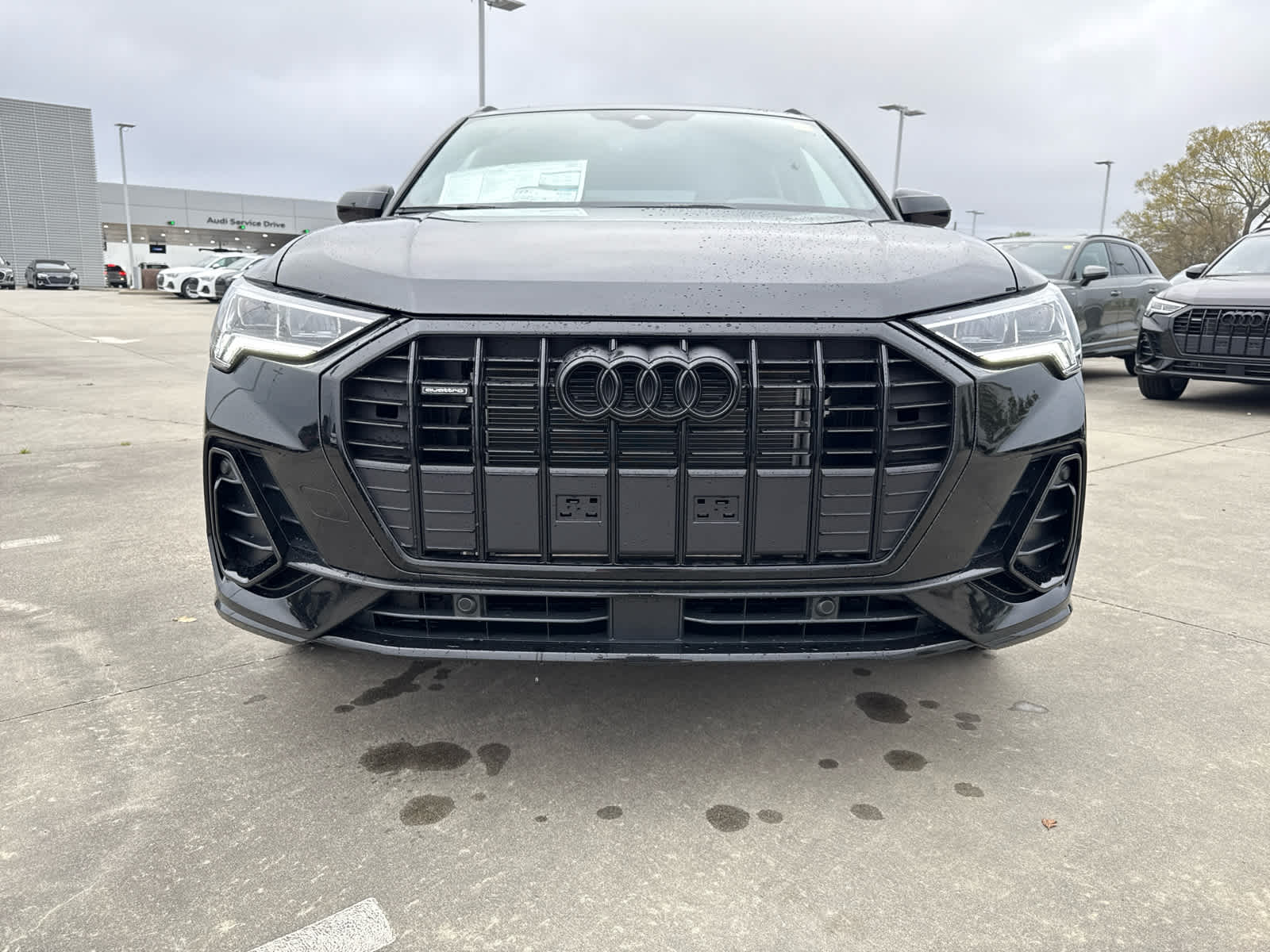 2025 Audi Q3 45 TFSI S line Premium photo 2