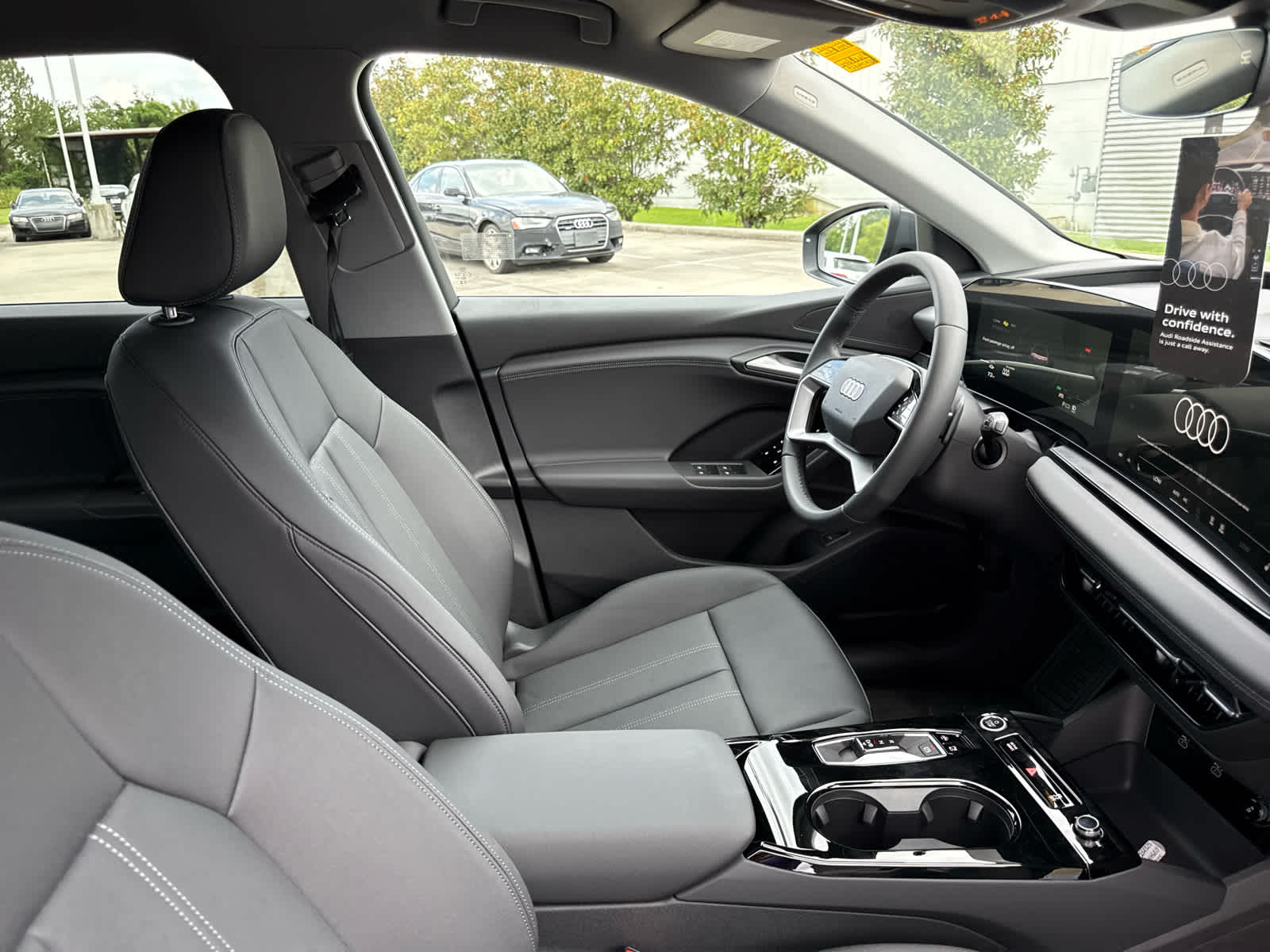 2025 Audi Q6 e-tron Premium - Photo 15