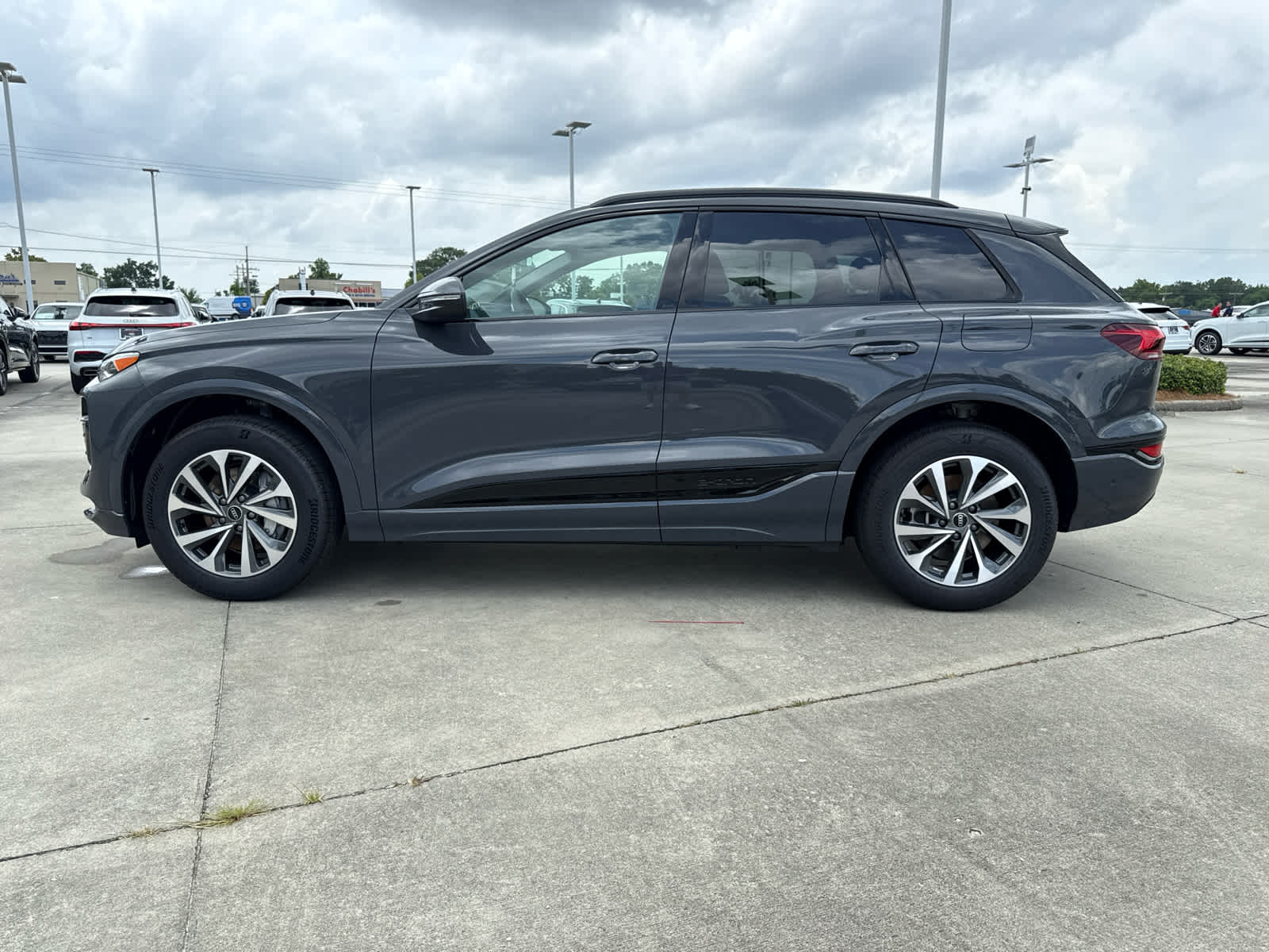 2025 Audi Q6 e-tron Premium - Photo 8