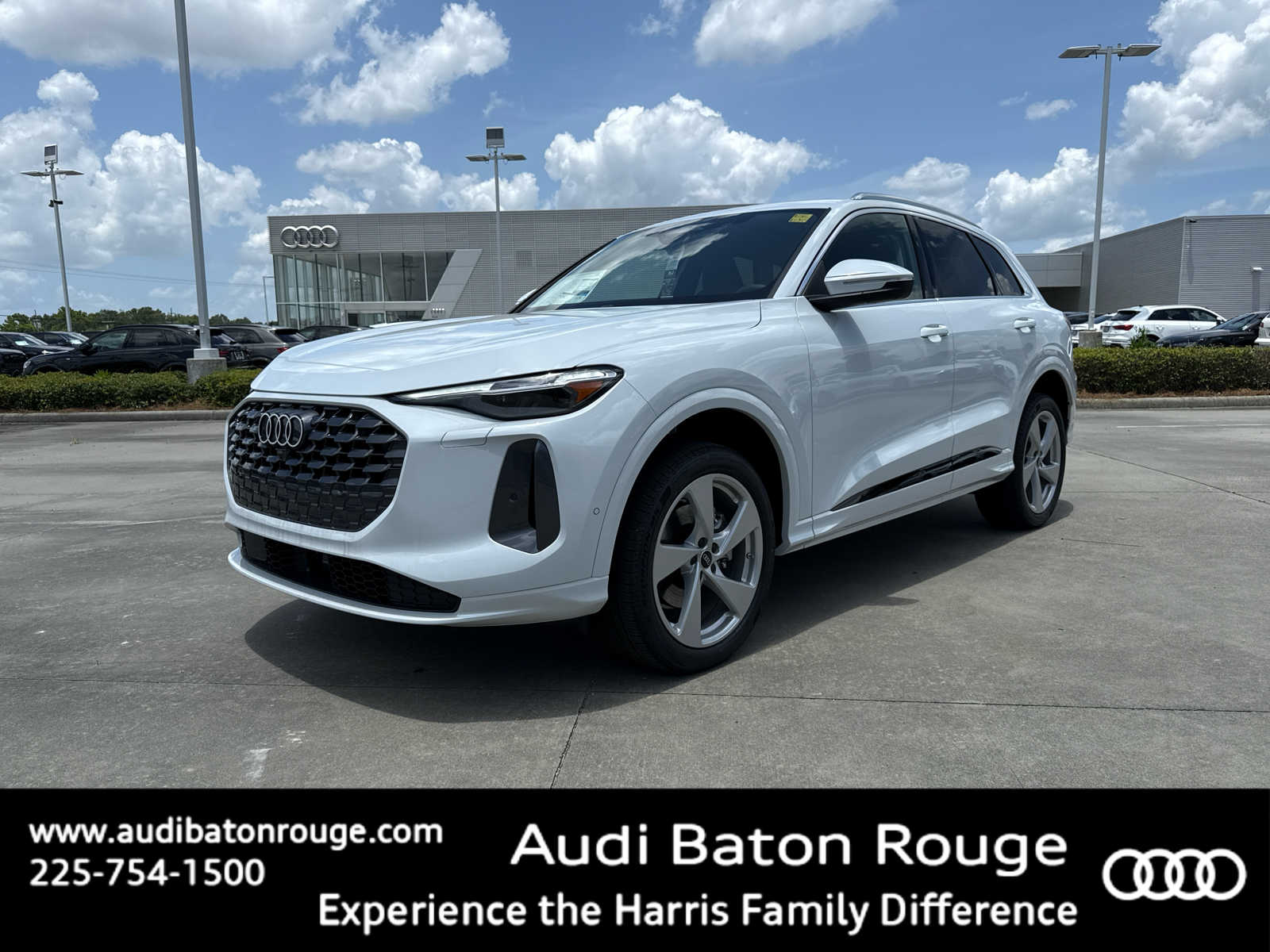 2025 Audi New Q5 Premium Plus's photo