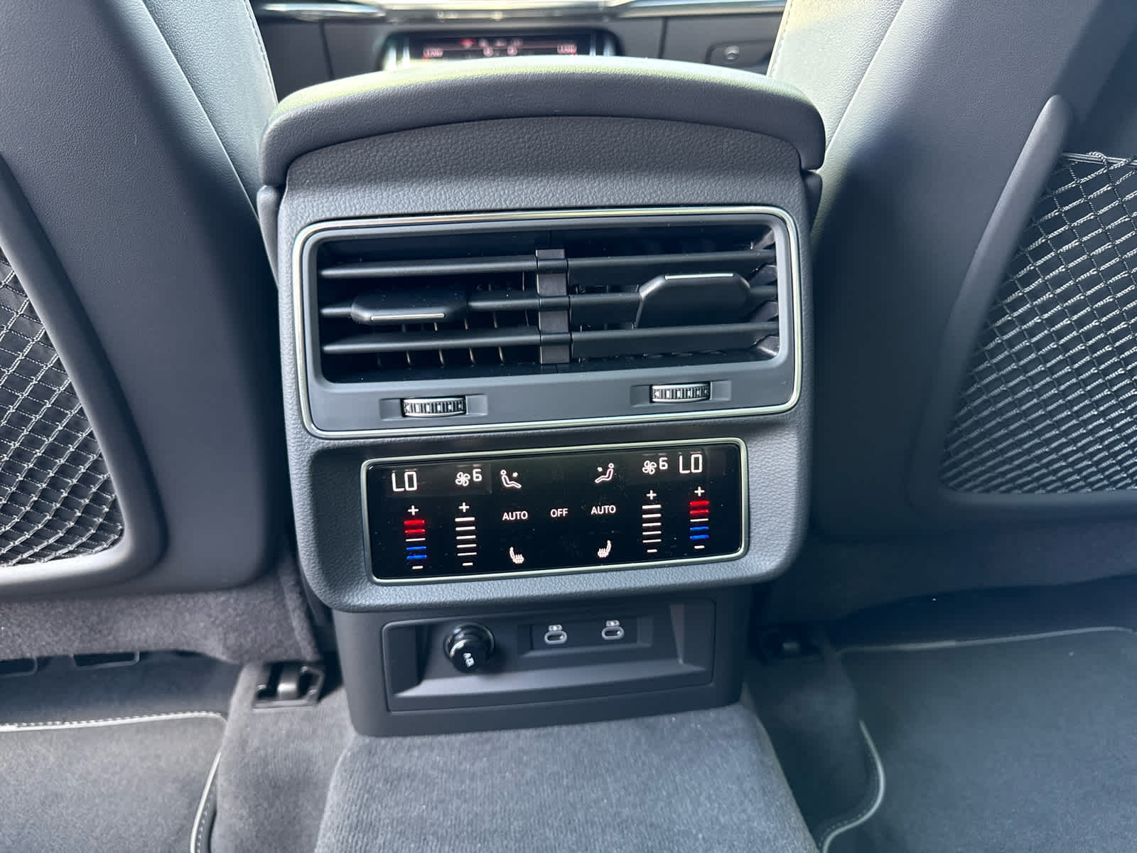 2025 Audi Q7 Premium Plus - Photo 30
