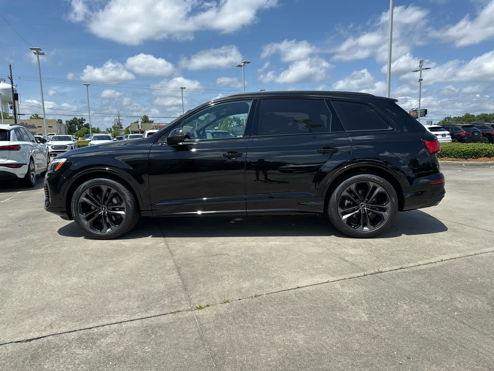 2025 Audi Q7 Premium Plus - Photo 8