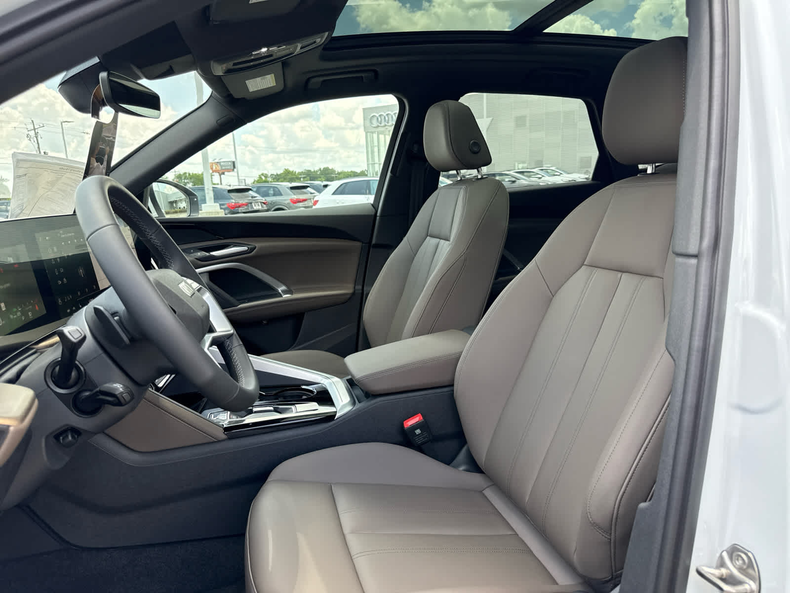 2025 Audi Q5 Premium - Photo 25