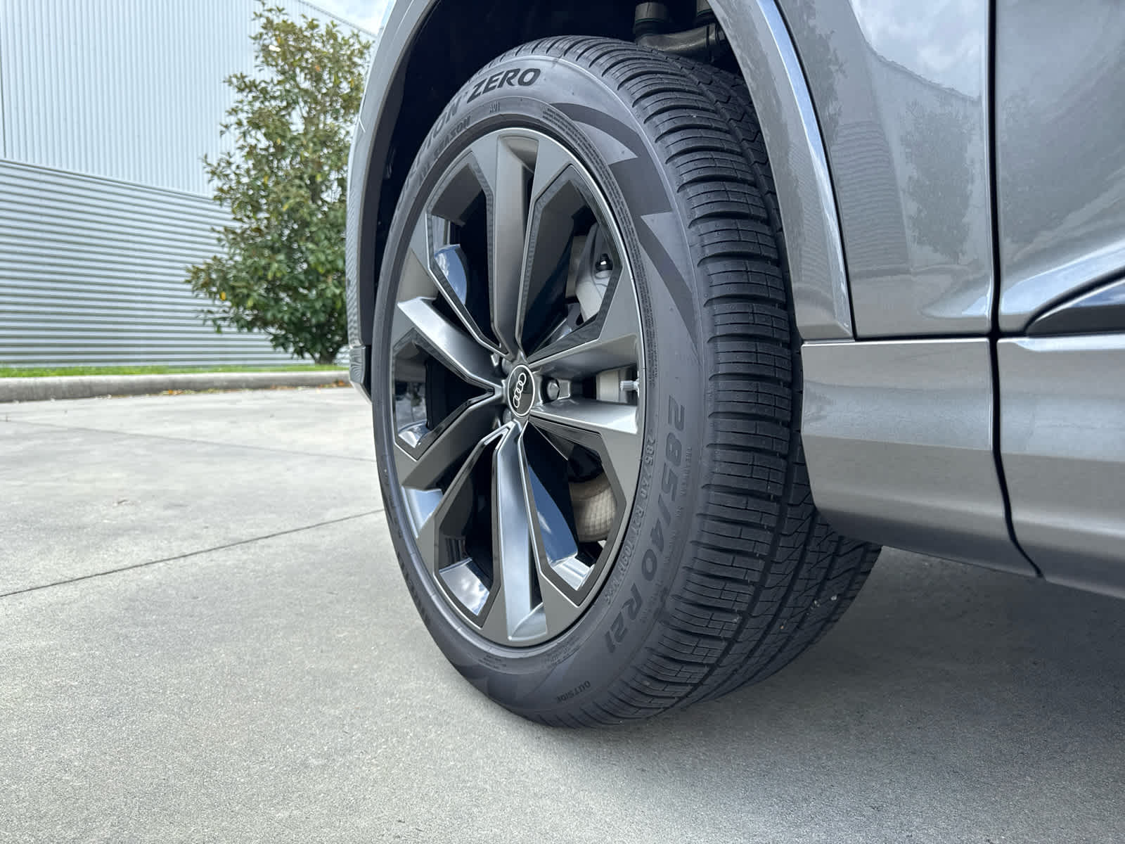 2025 Audi Q7 Premium Plus - Photo 10