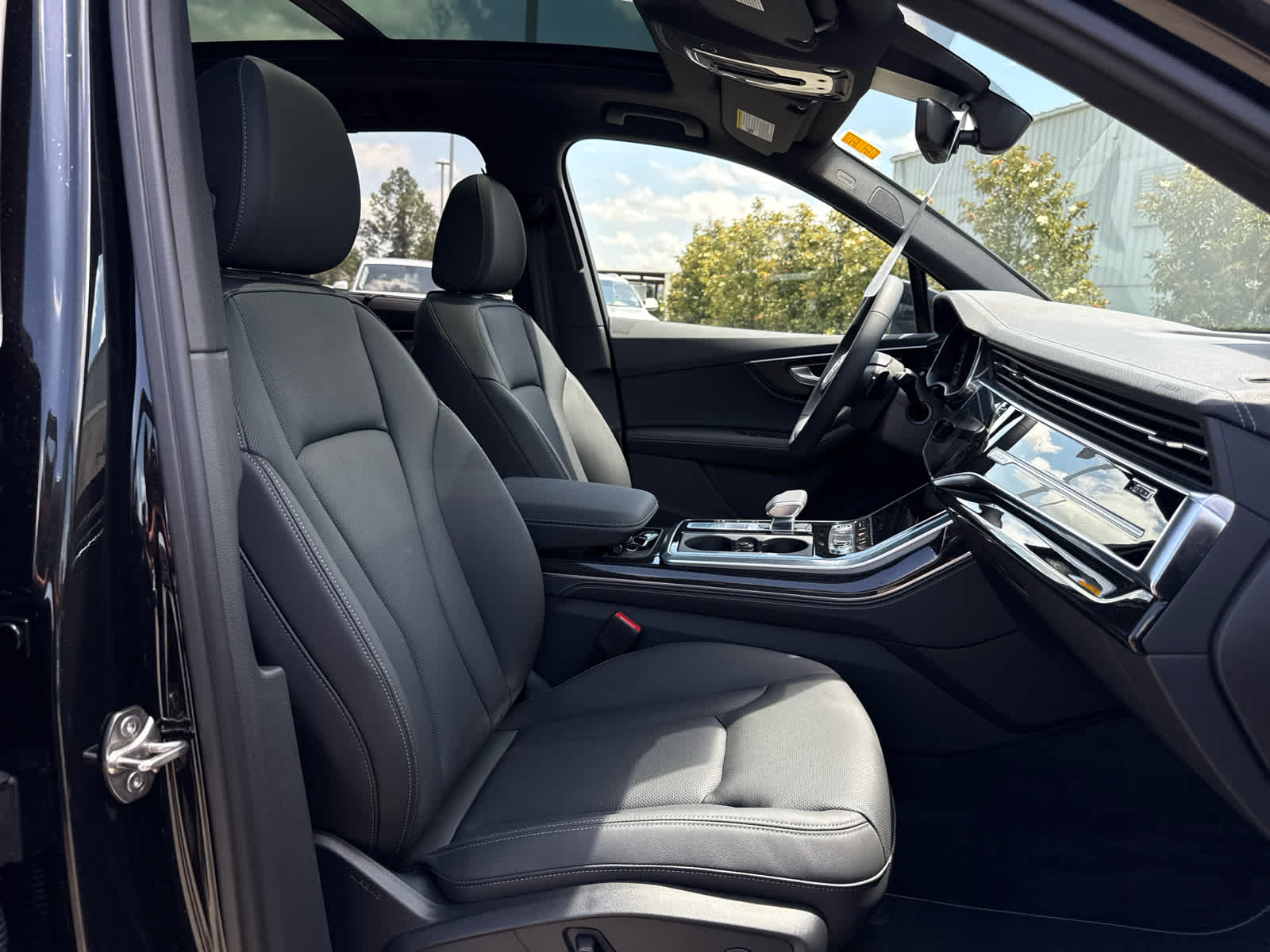 2025 Audi Q7 Premium Plus - Photo 16