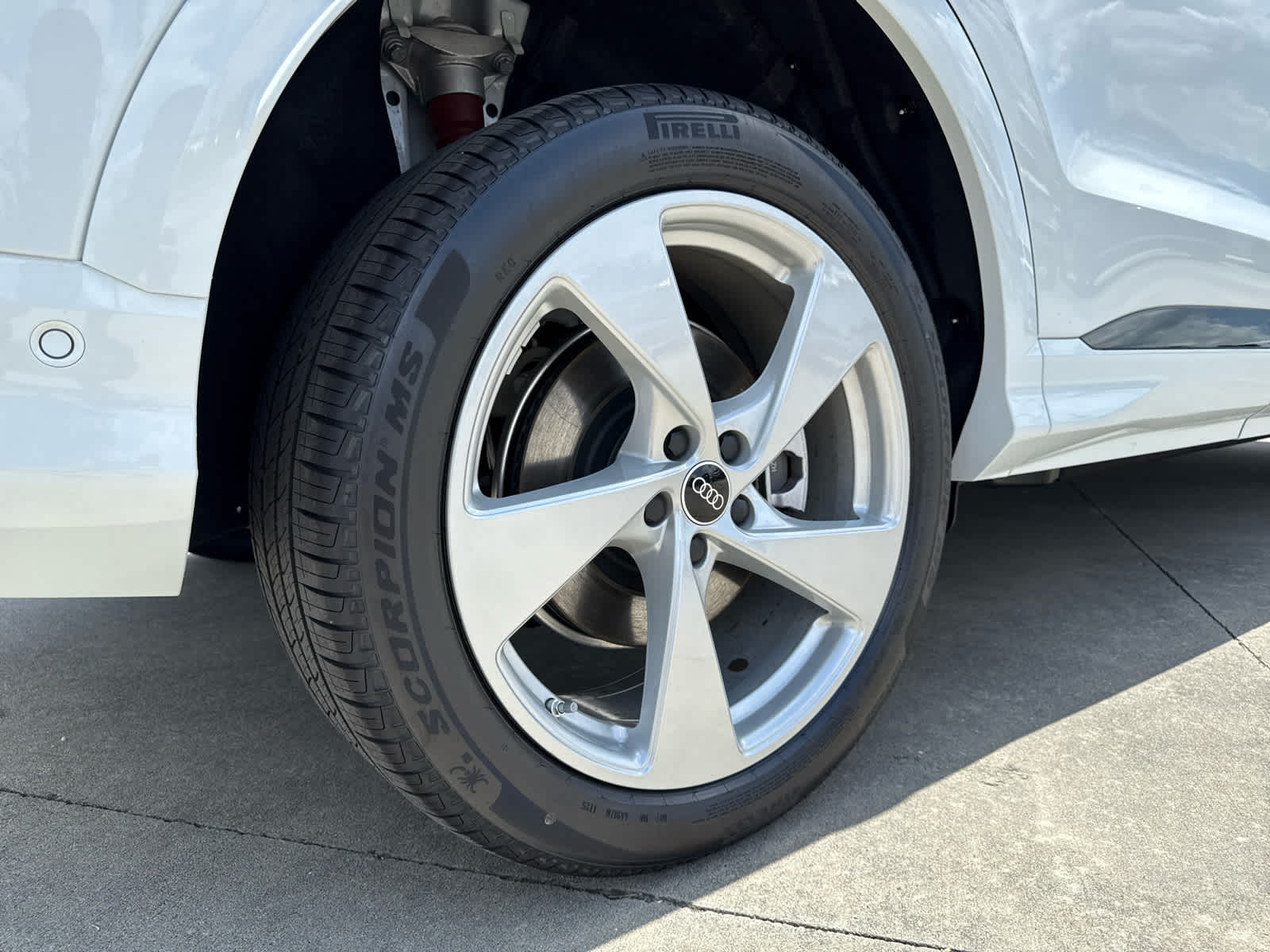 2025 Audi Q5 Premium Plus - Photo 11