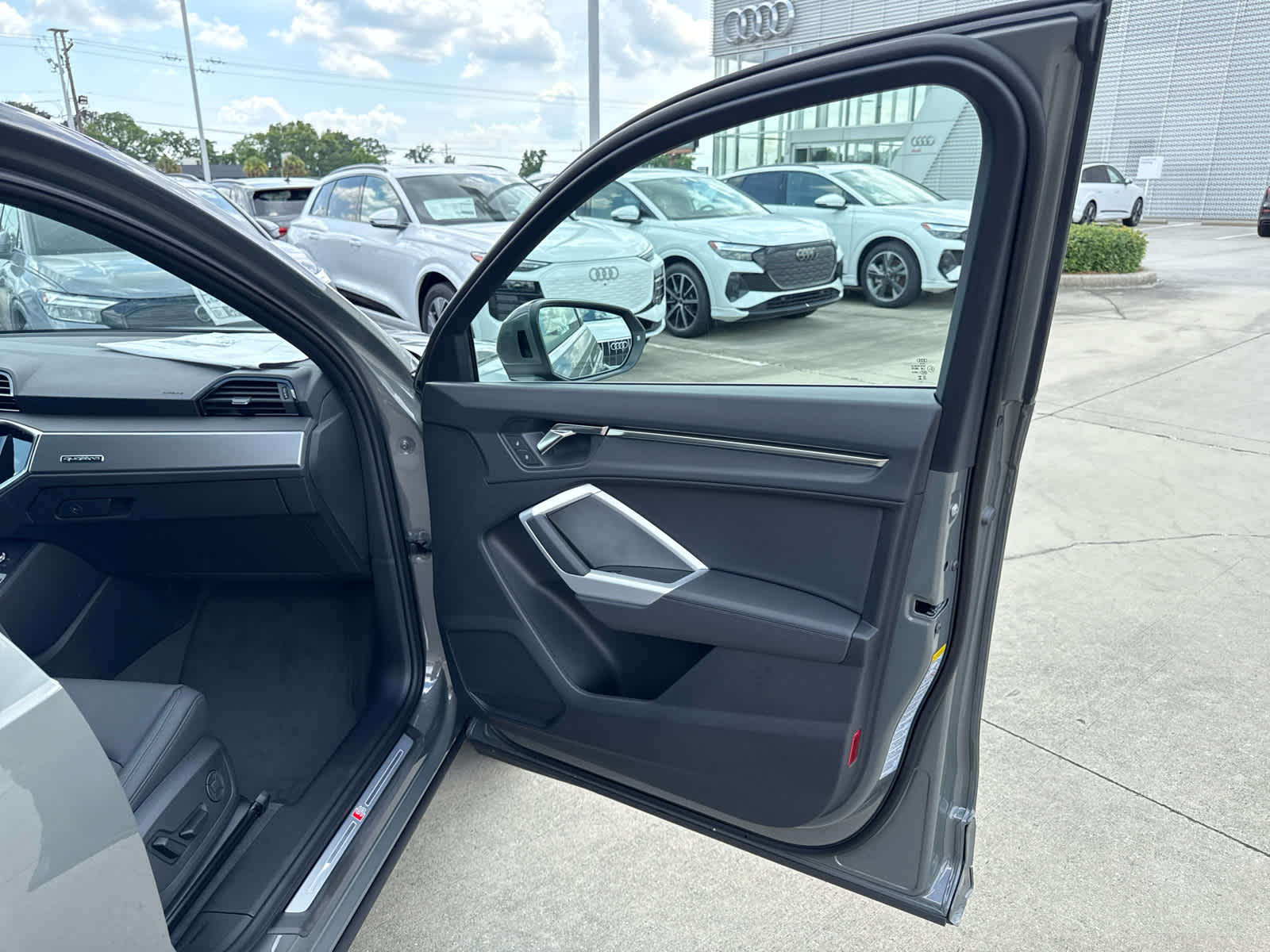 2025 Audi Q3 S Line Premium - Photo 13