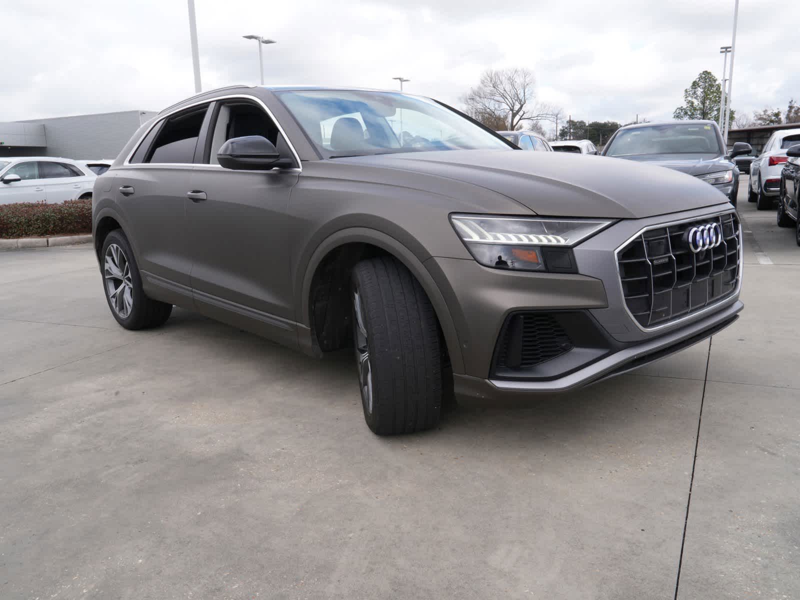 2023 Audi Q8 Premium Plus line photo 3