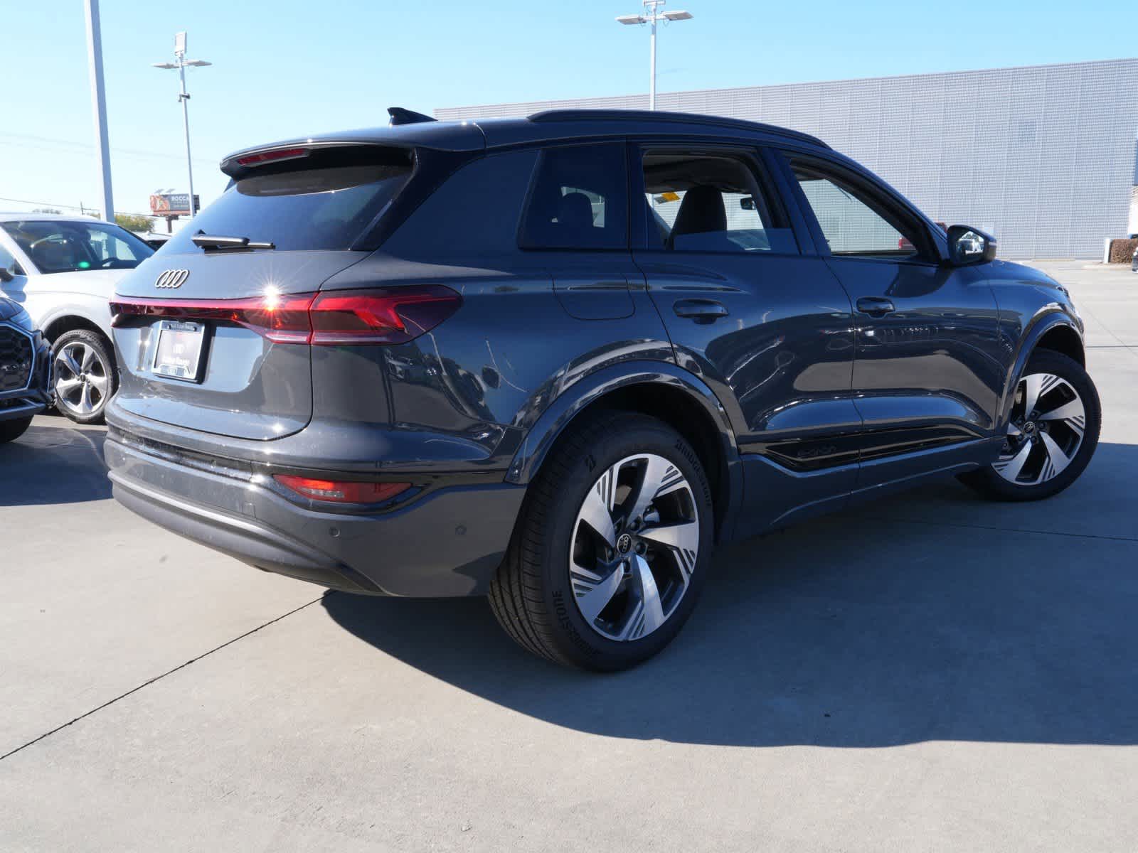 2025 Audi Q6 E-tron Premium Plus photo 4