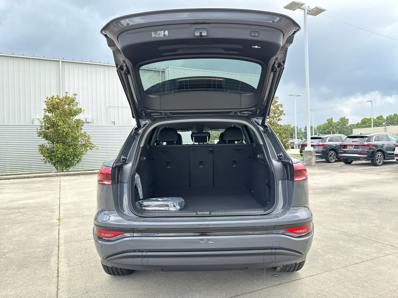 2025 Audi Q6 e-tron Premium - Photo 31