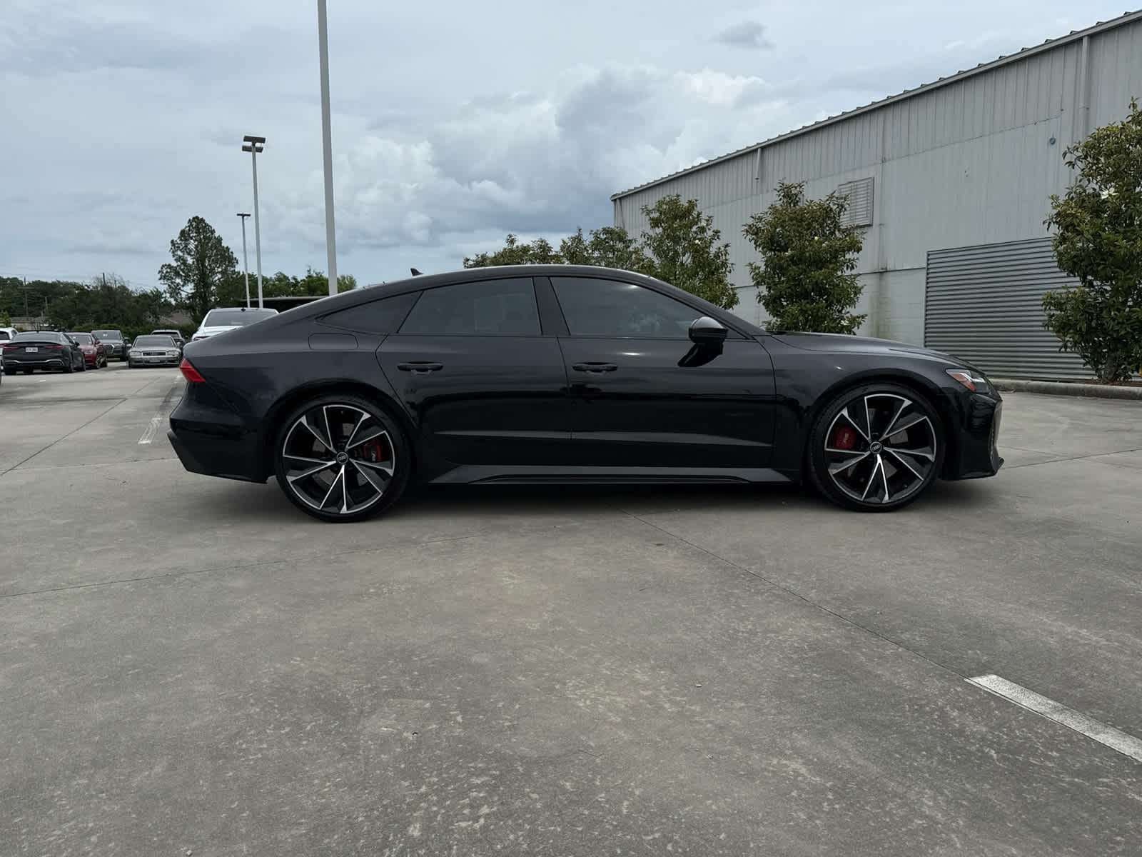 2022 Audi RS 7 Avant Base photo 4