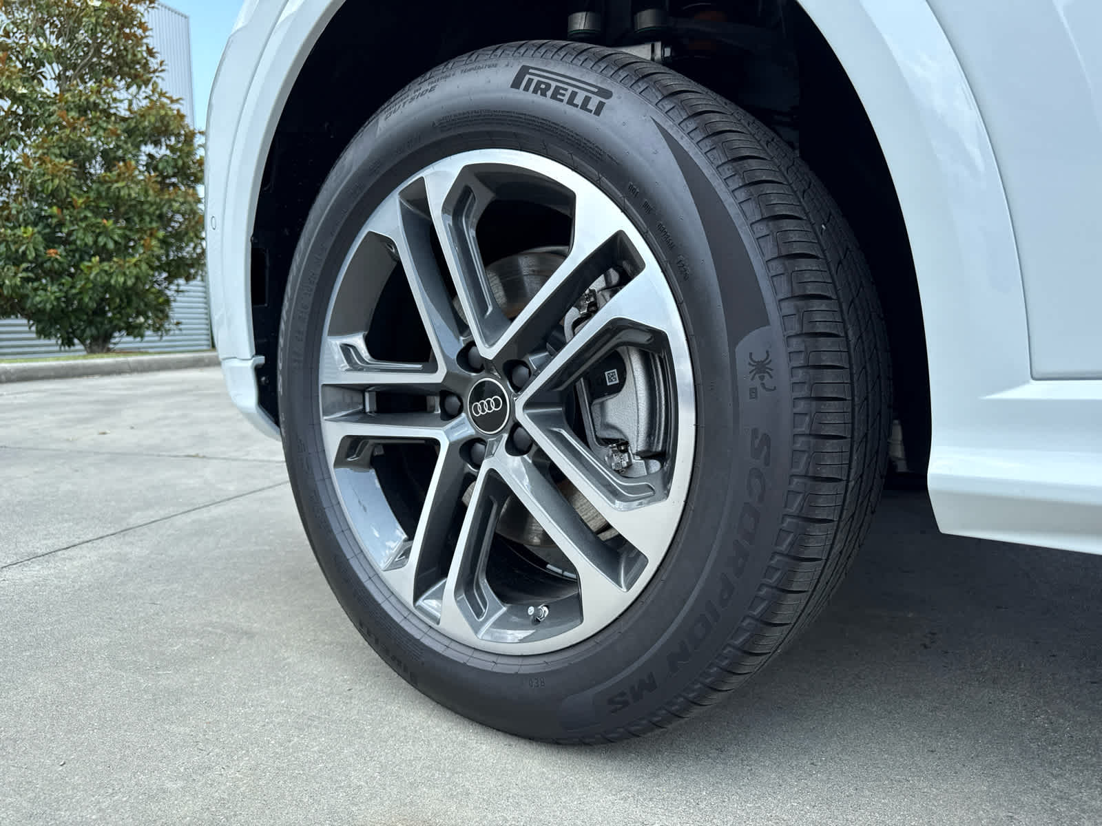 2025 Audi Q5 Premium - Photo 10
