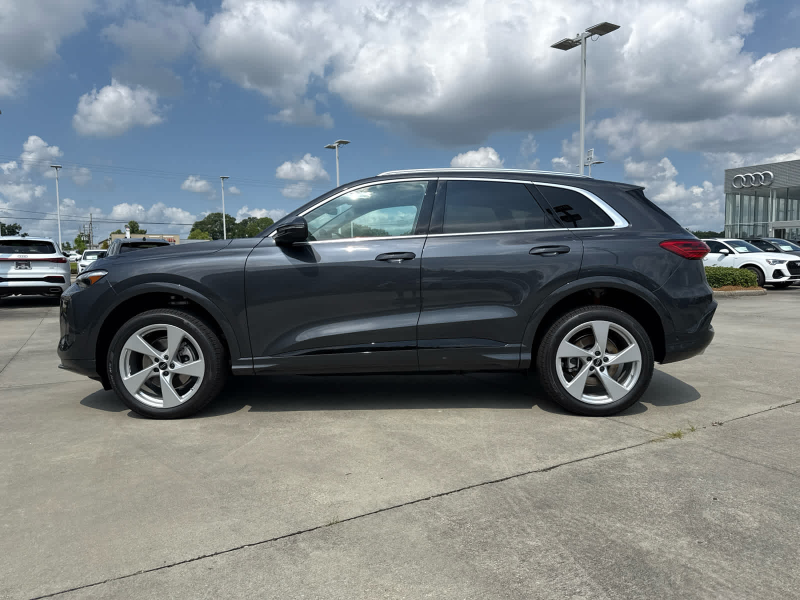 2025 Audi Q5 Premium Plus - Photo 8