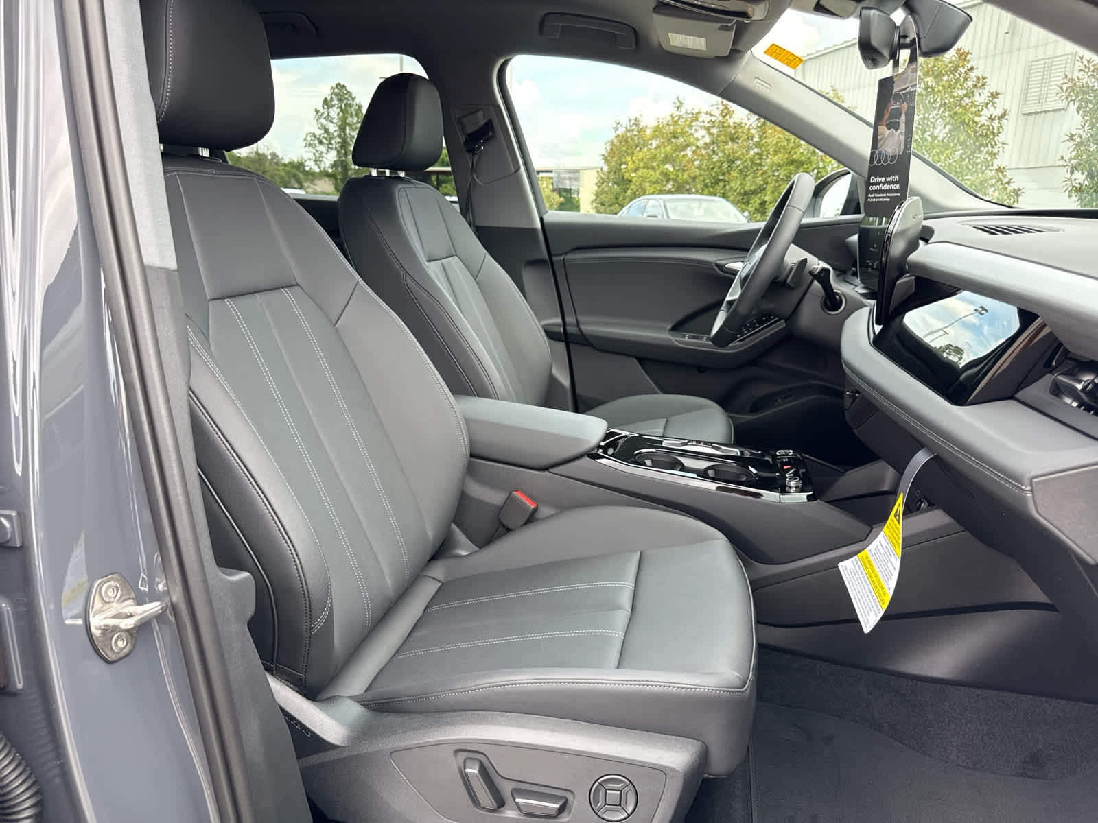 2025 Audi Q6 e-tron Premium - Photo 16