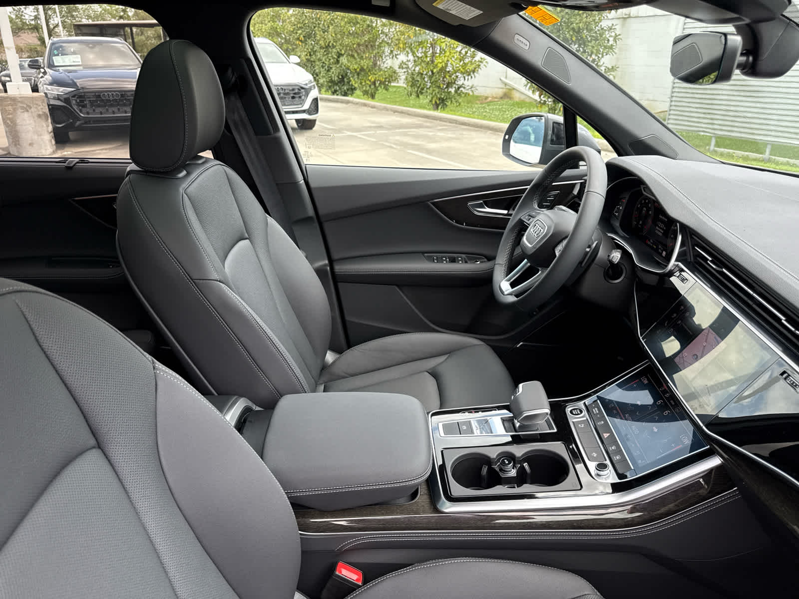 2025 Audi Q7 Premium Plus - Photo 14