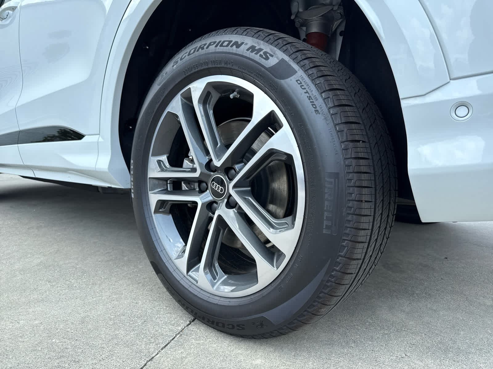 2025 Audi Q5 Premium - Photo 9
