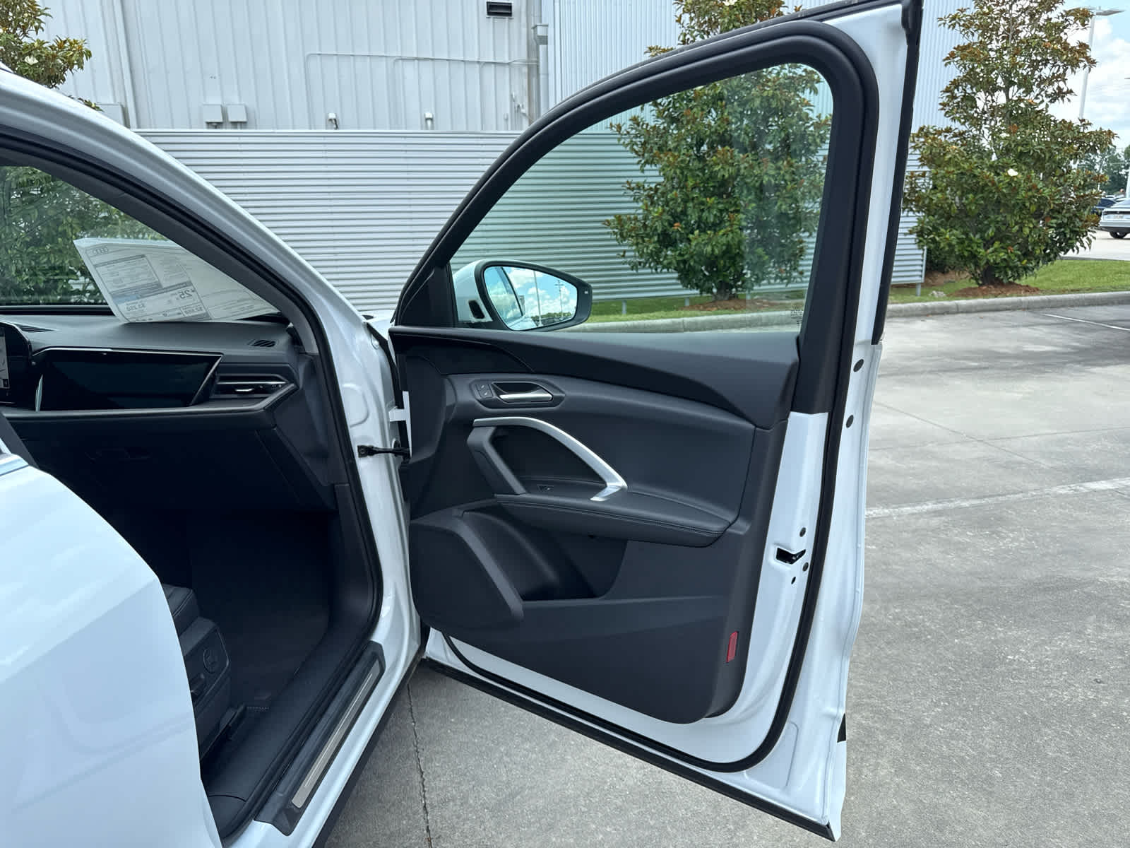 2025 Audi Q5 Premium - Photo 13