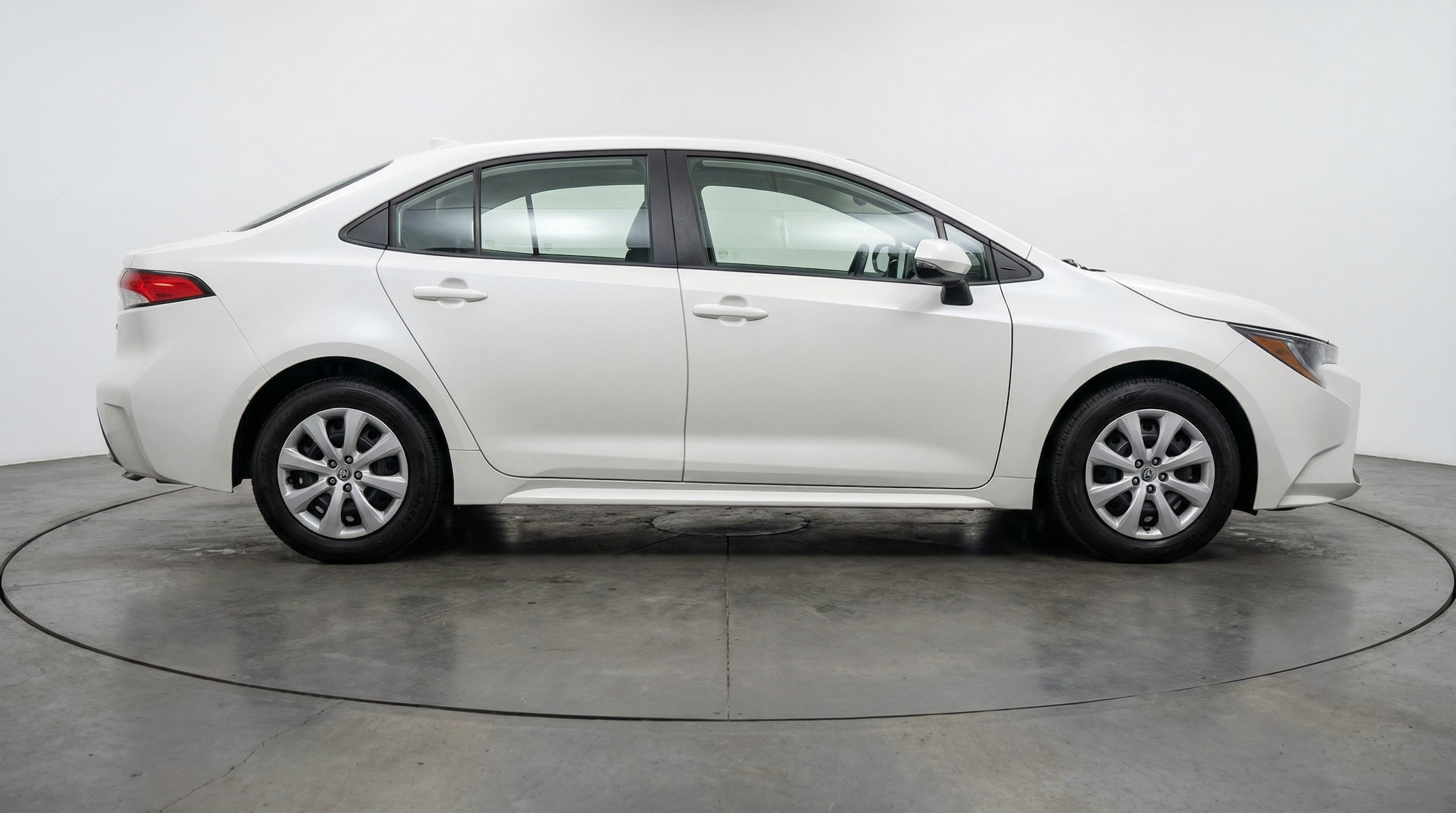 Thumbnail: 2025 Toyota Corolla - 8