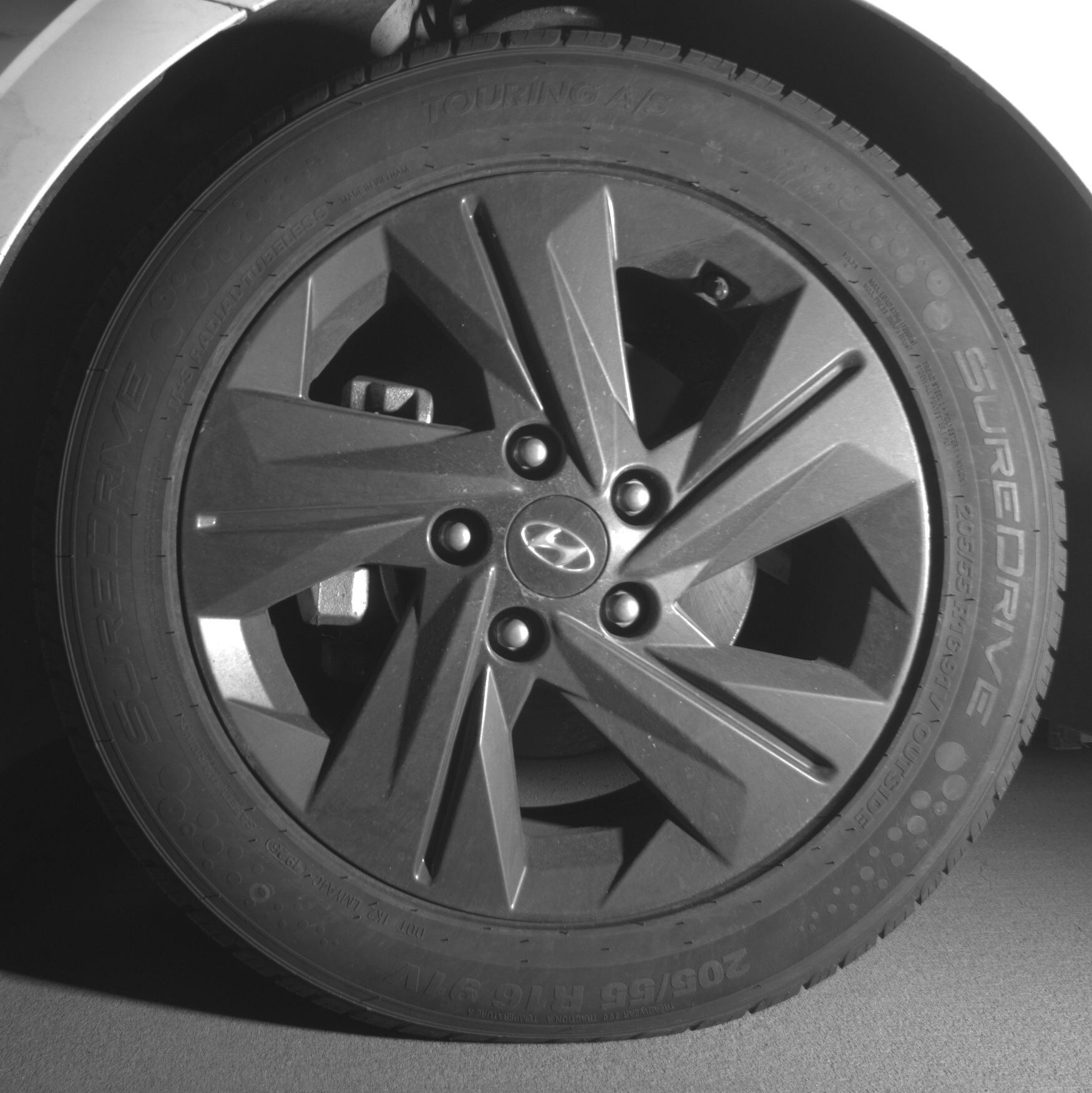 Thumbnail: 2023 Hyundai Elantra - 9