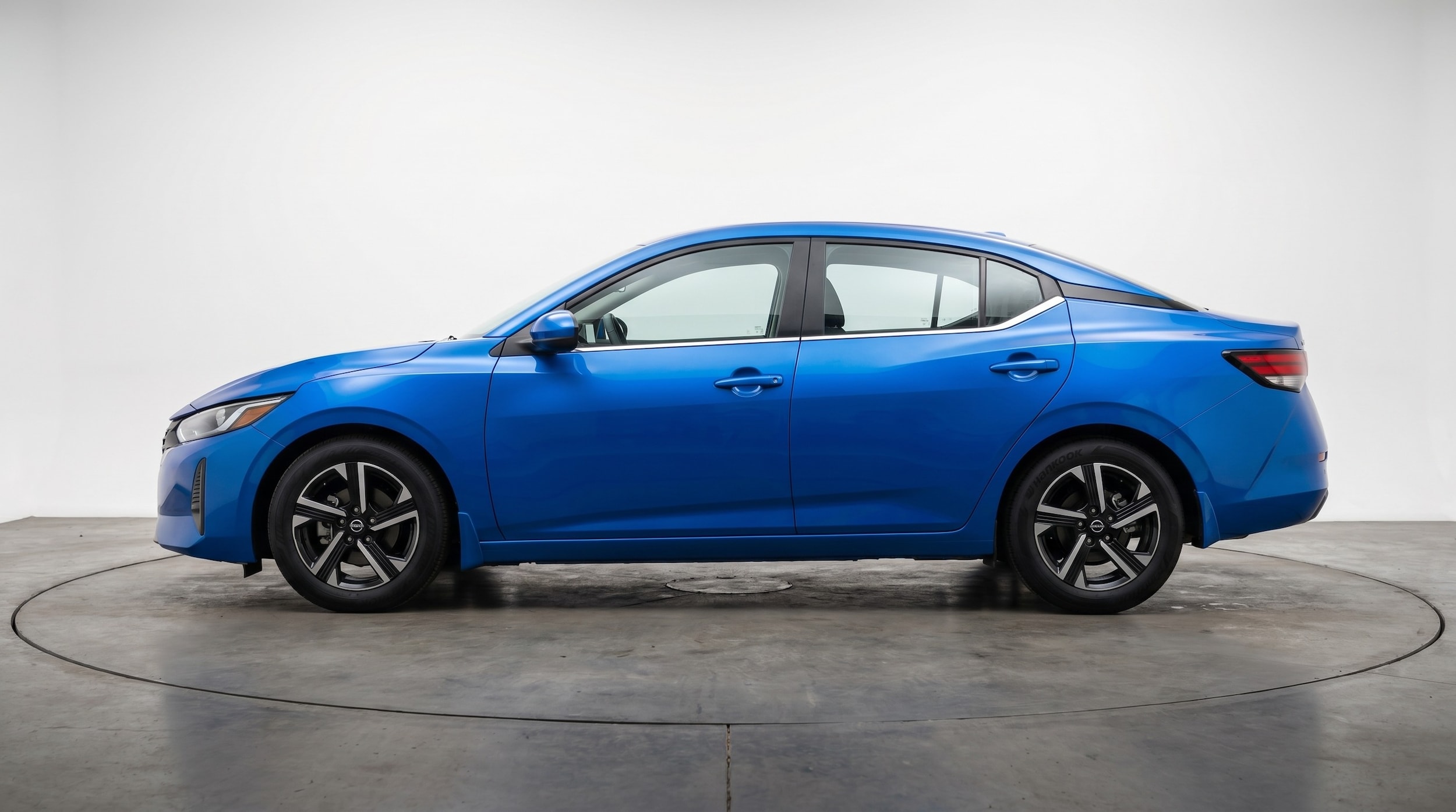 Thumbnail: 2025 Nissan Sentra - 4