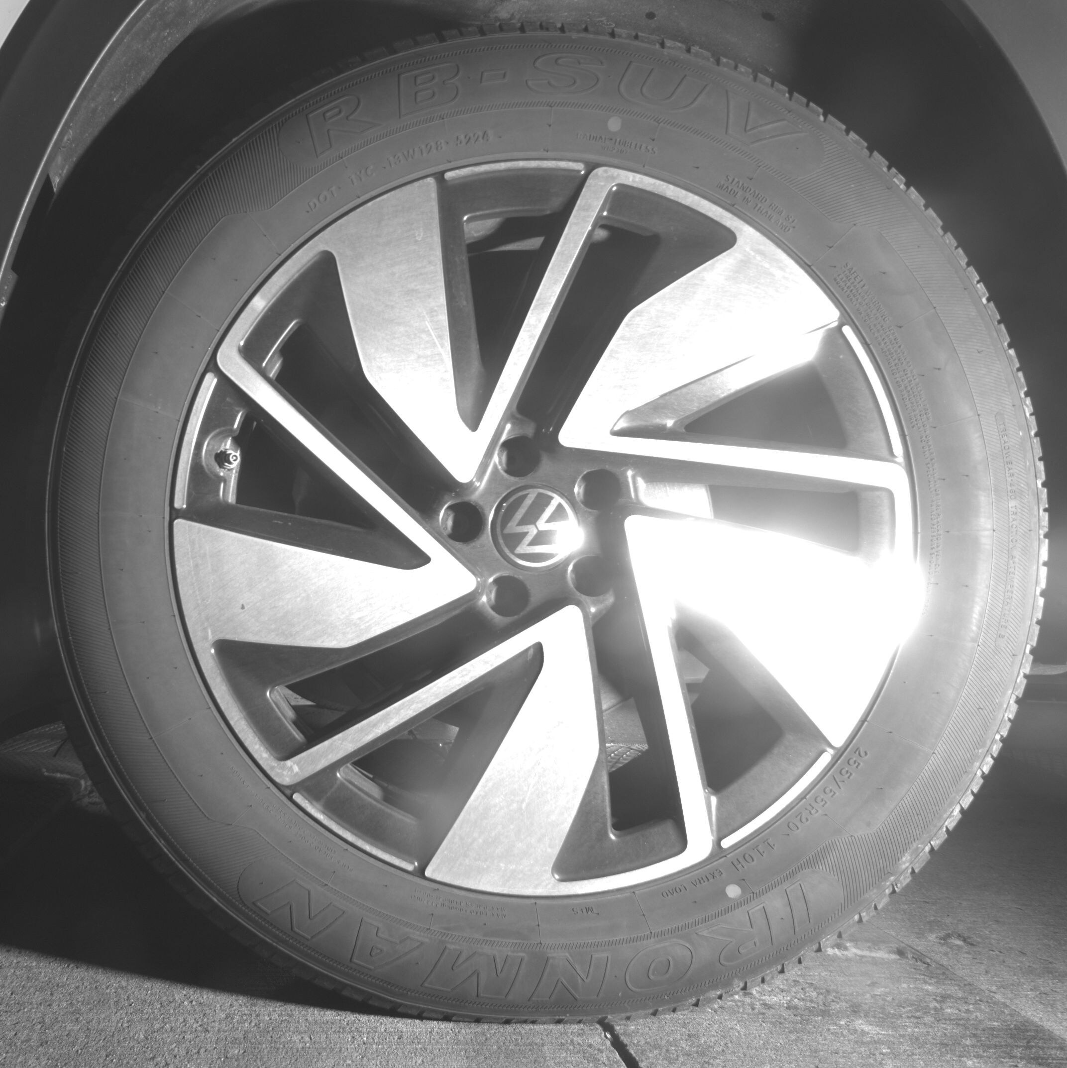 Thumbnail: 2024 Volkswagen Atlas - 9