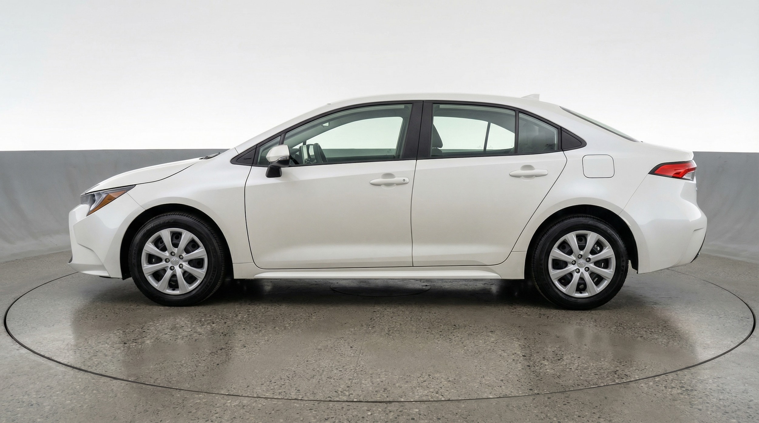 Thumbnail: 2025 Toyota Corolla - 4