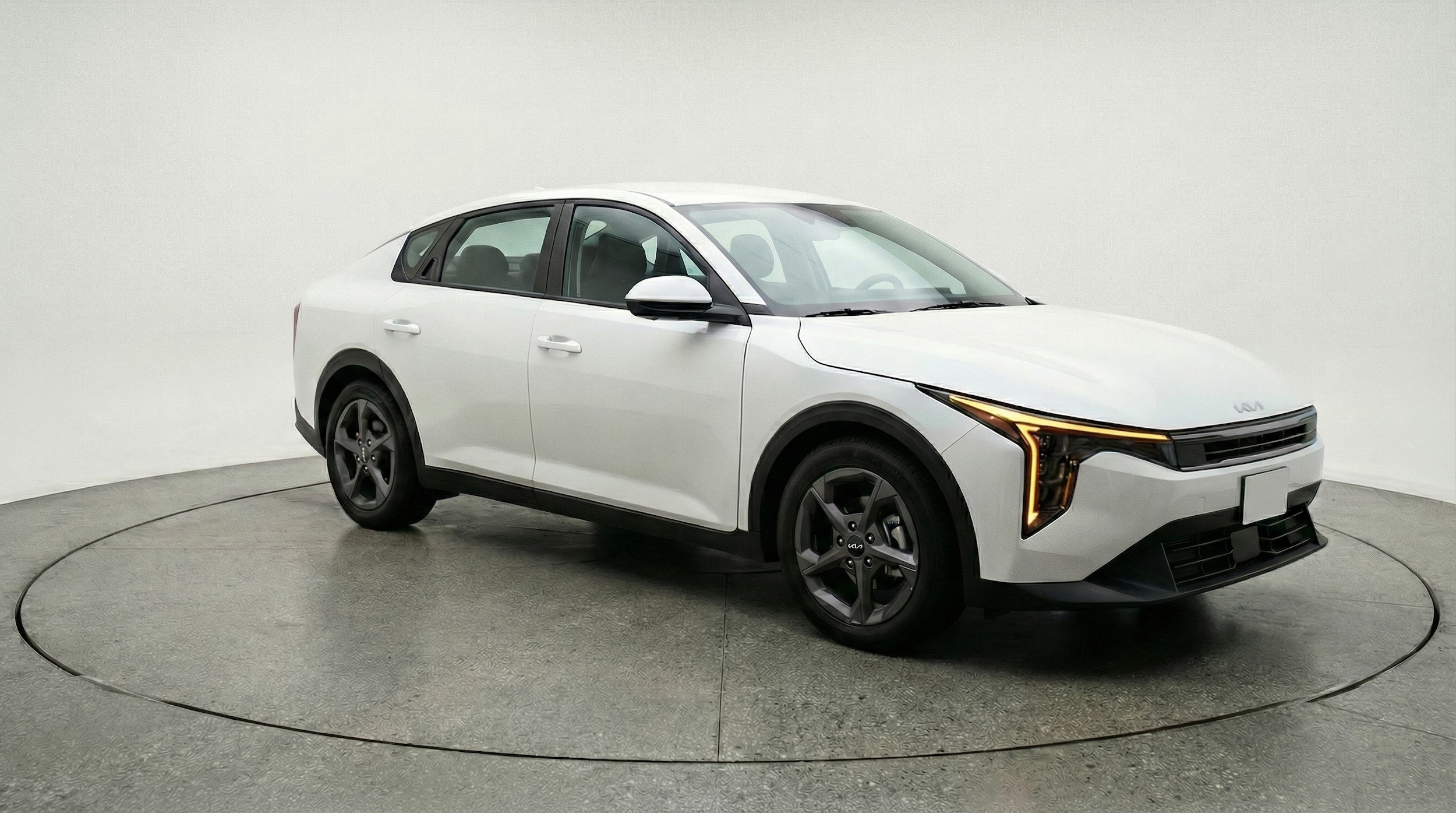 Thumbnail: 2025 Kia K4 - 1