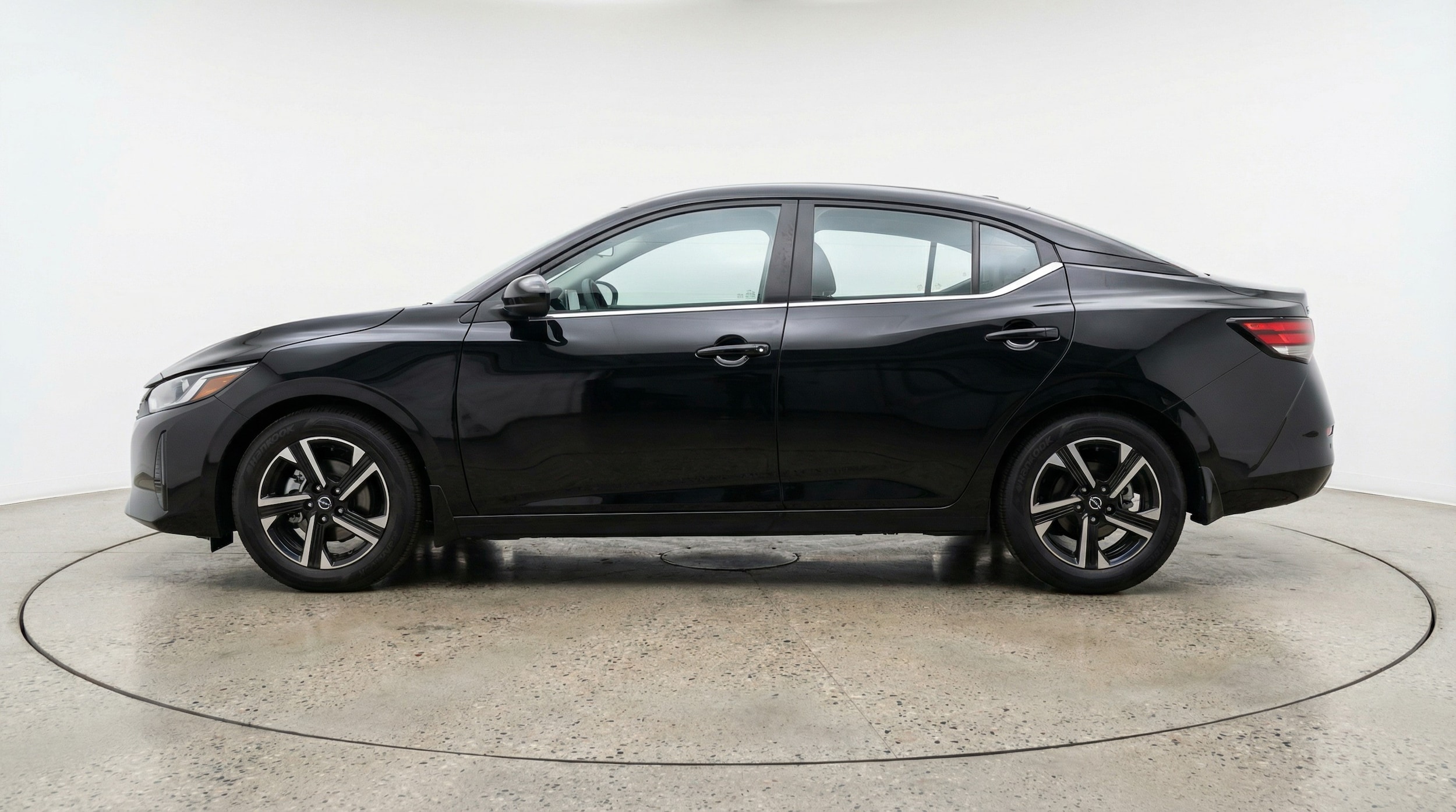 Thumbnail: 2025 Nissan Sentra - 4