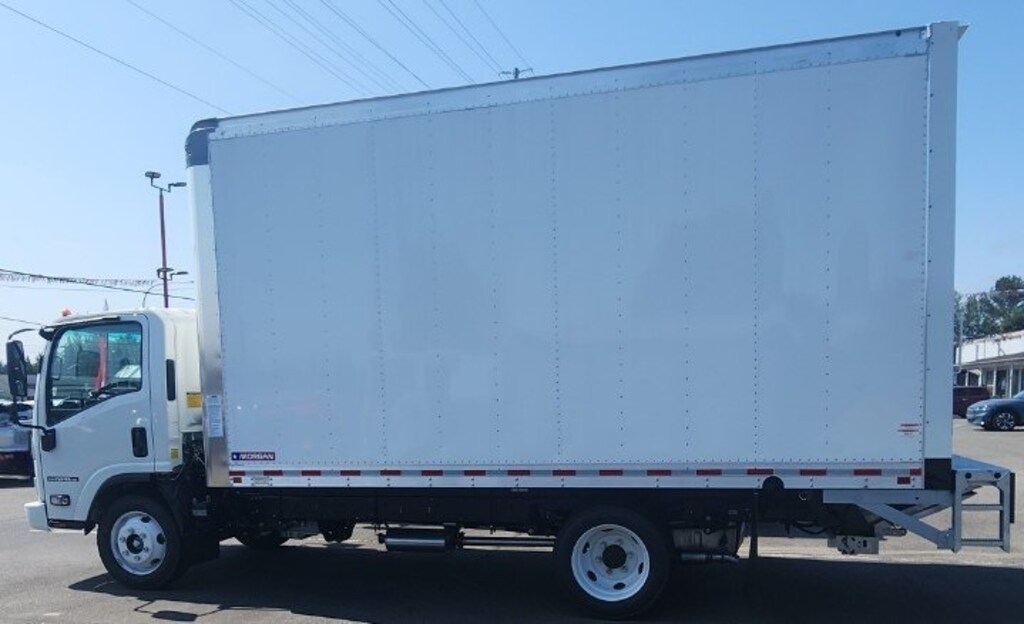 New 2024 Isuzu NPR-HD