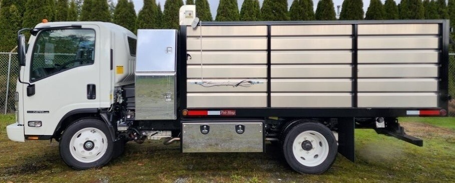 2024 Isuzu NPR HD's photo