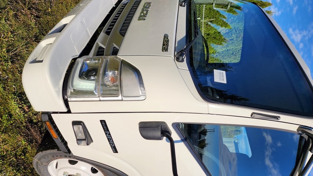 New 2024 Isuzu NPR-HD