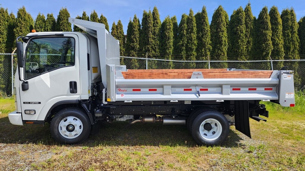 New 2024 Isuzu NPR Truck