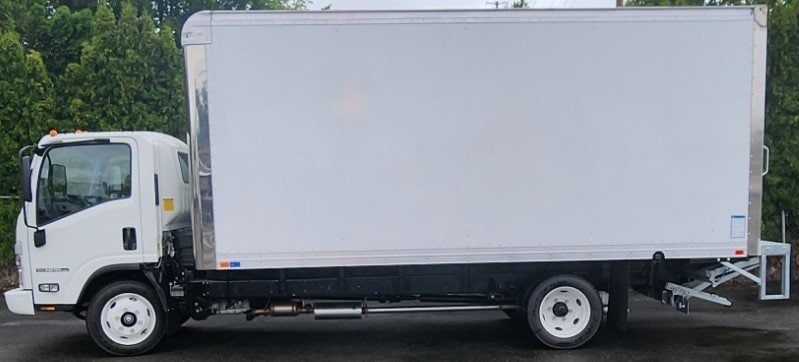 2025 Isuzu NPR-HD's photo