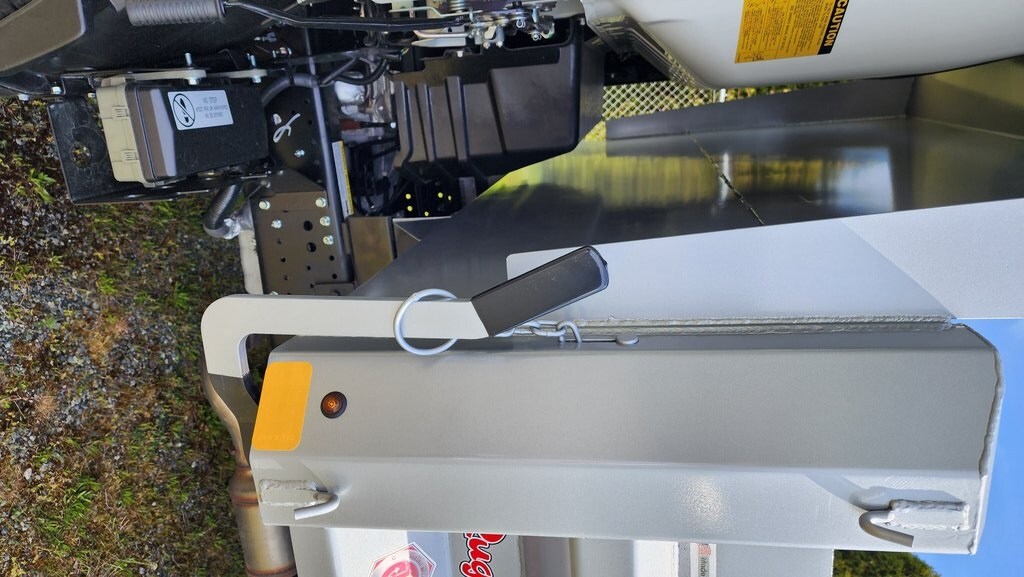 New 2024 Isuzu NPR Truck