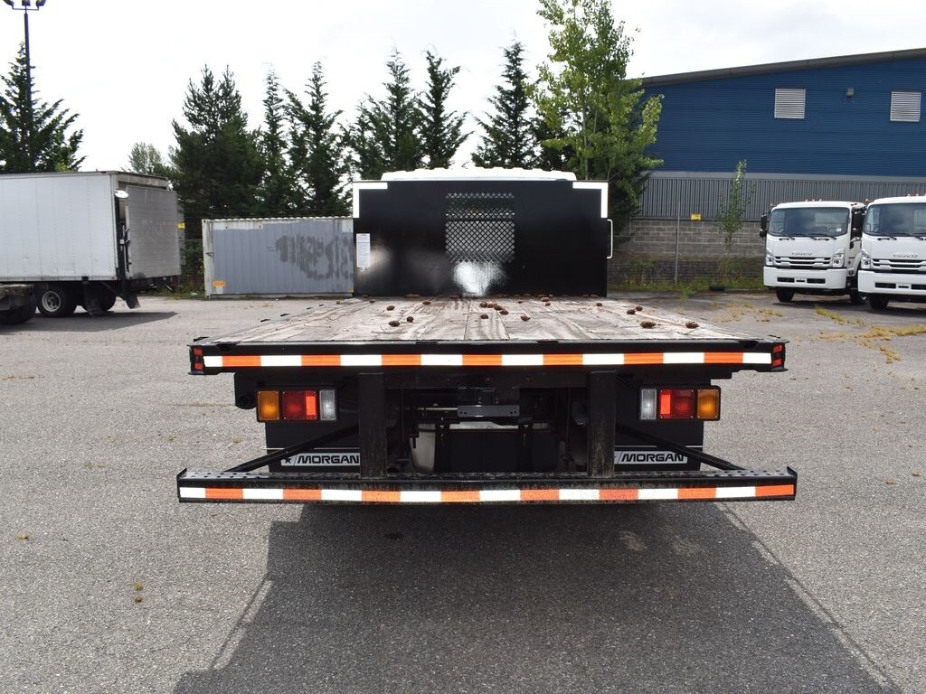 New 2024 Isuzu NPR-HD