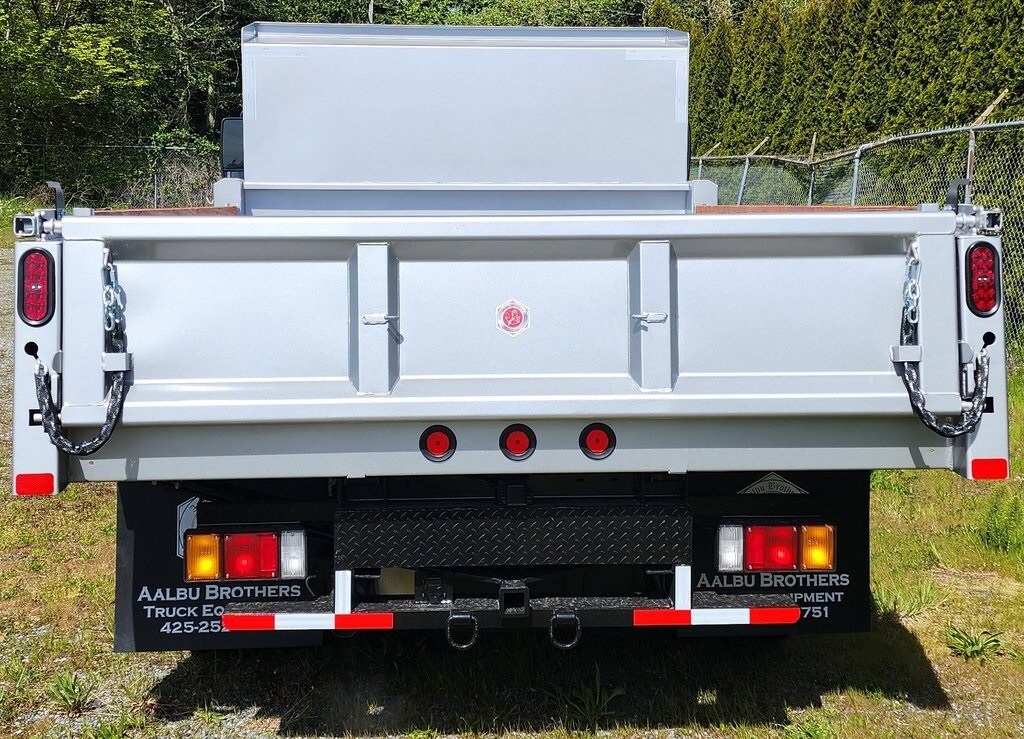 New 2024 Isuzu NPR Truck