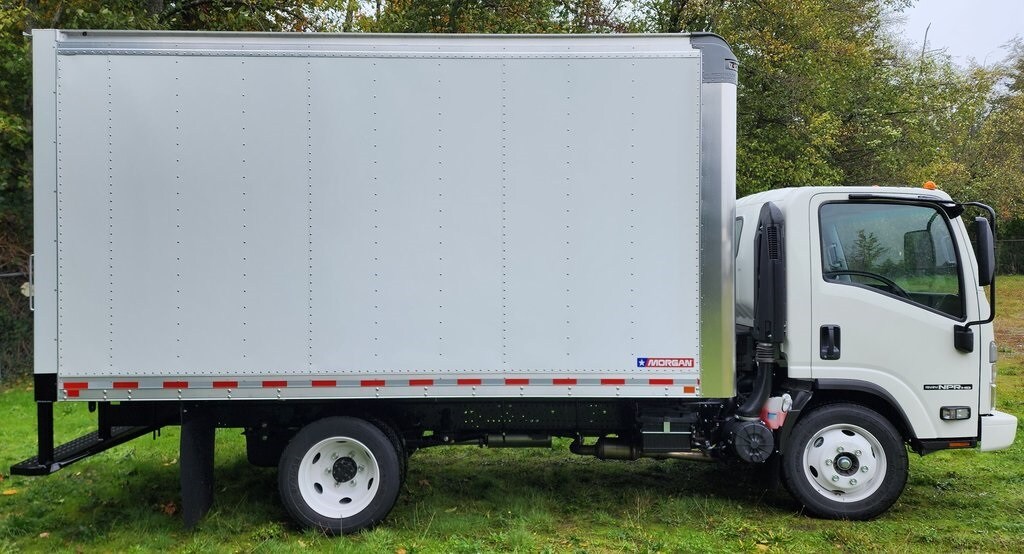 2024 Isuzu NPR HD's photo