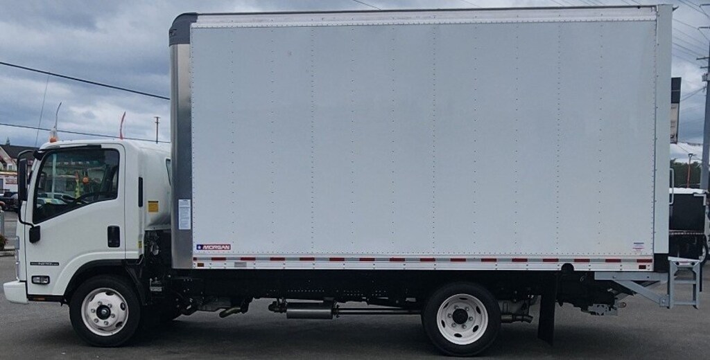 New 2024 Isuzu NPR-HD