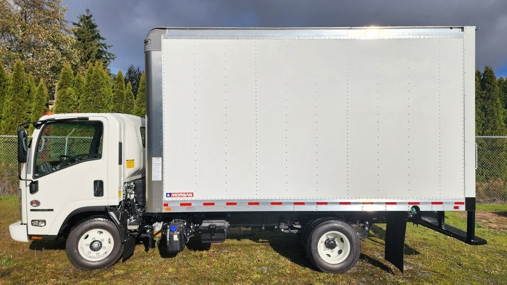 2024 Isuzu NPR HD's photo